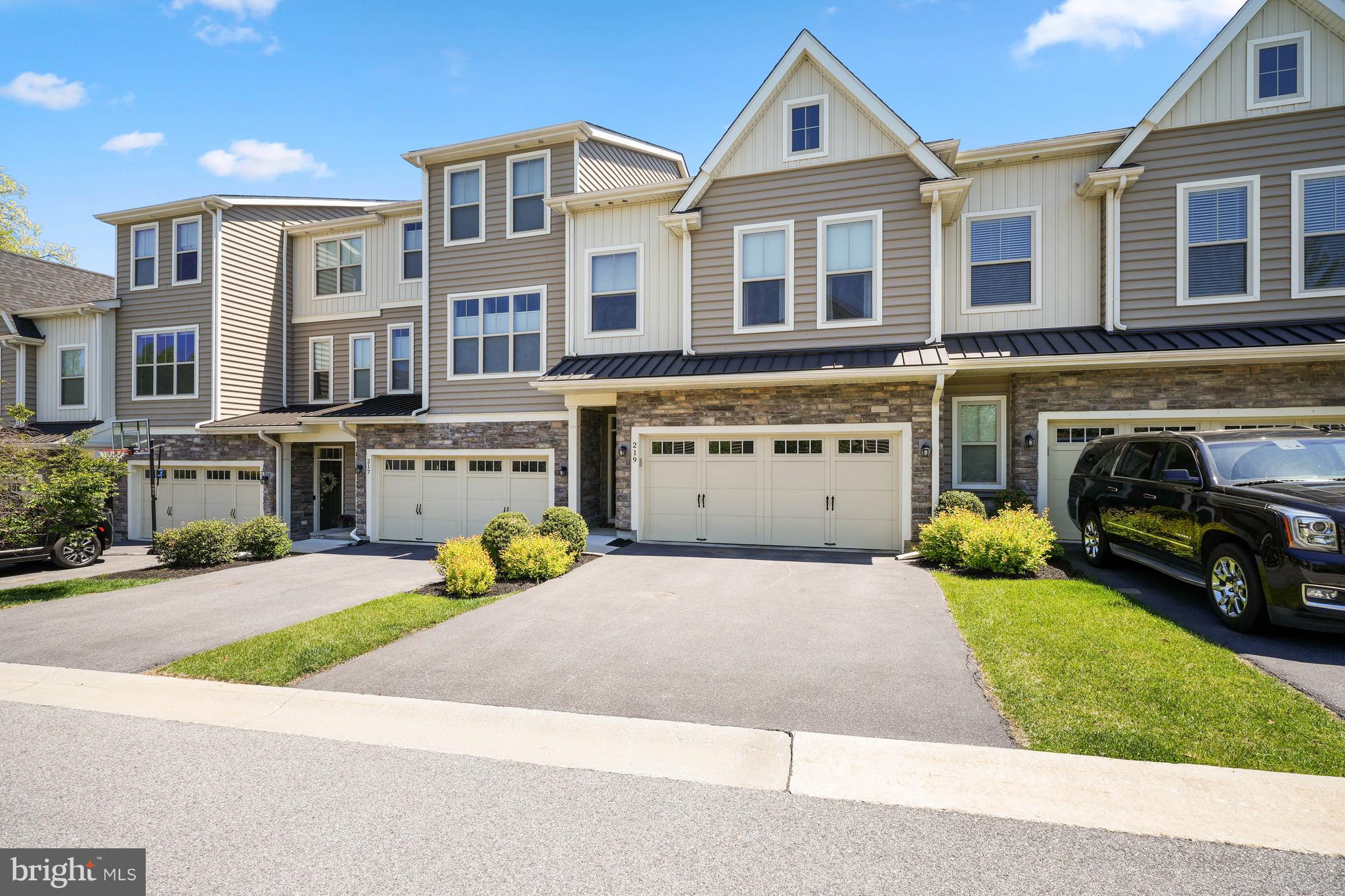 219 ASH LANE
