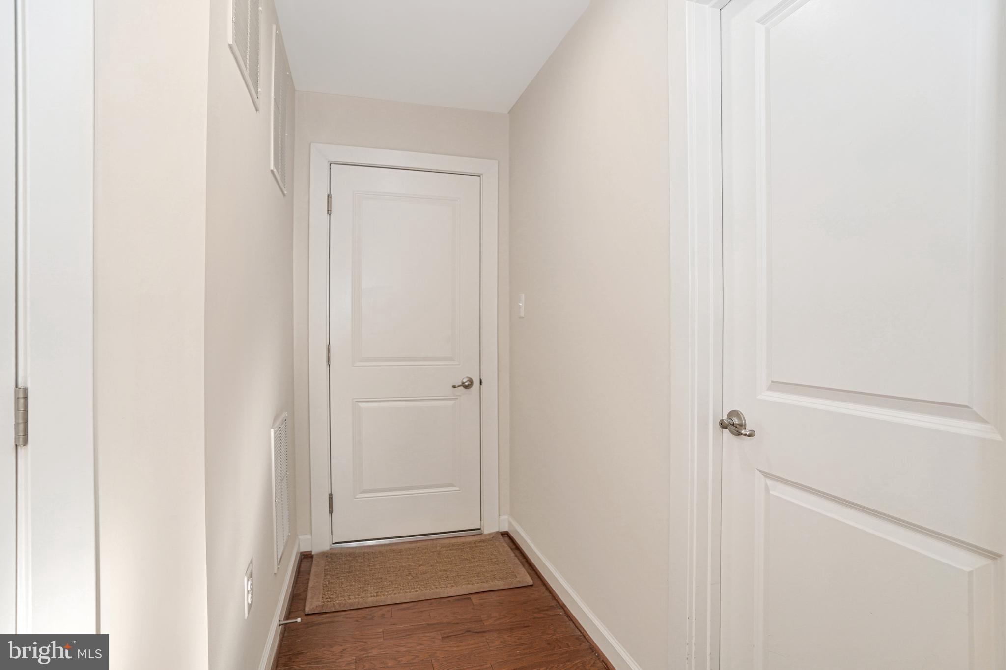 DISCOVERY SQUARE - Residential