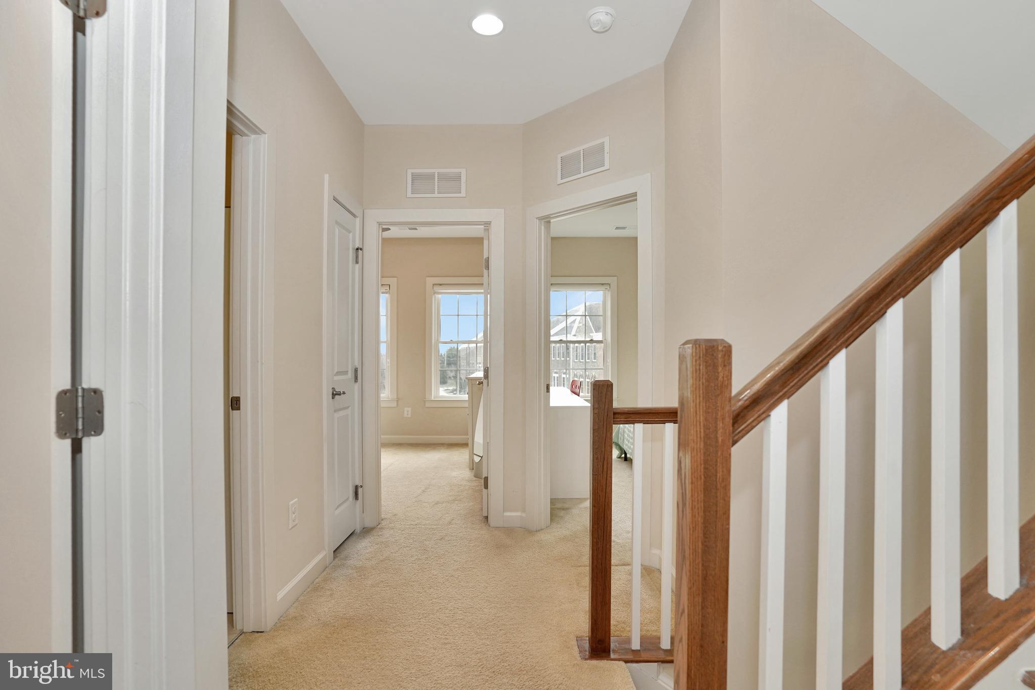 DISCOVERY SQUARE - Residential