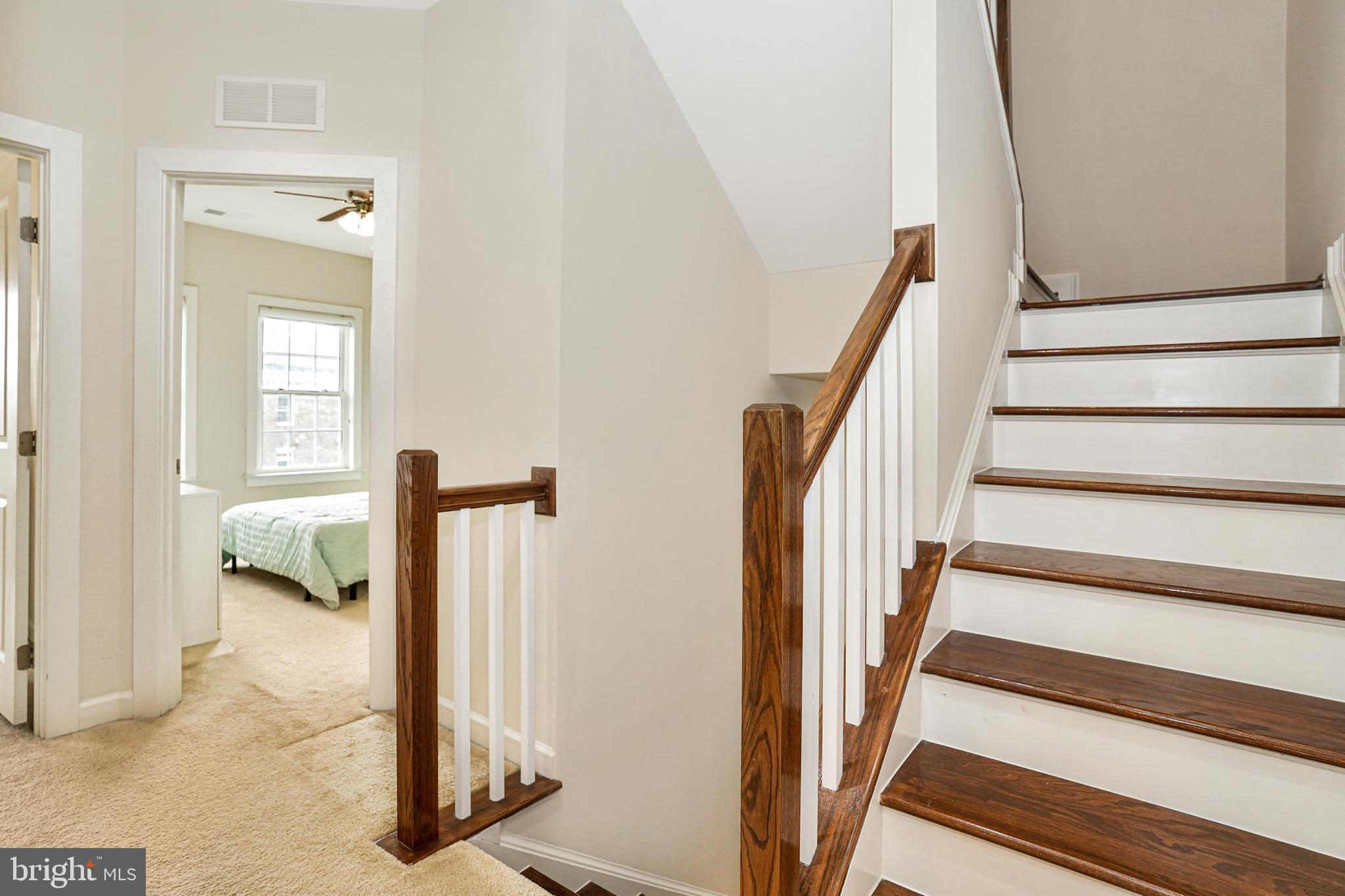 DISCOVERY SQUARE - Residential