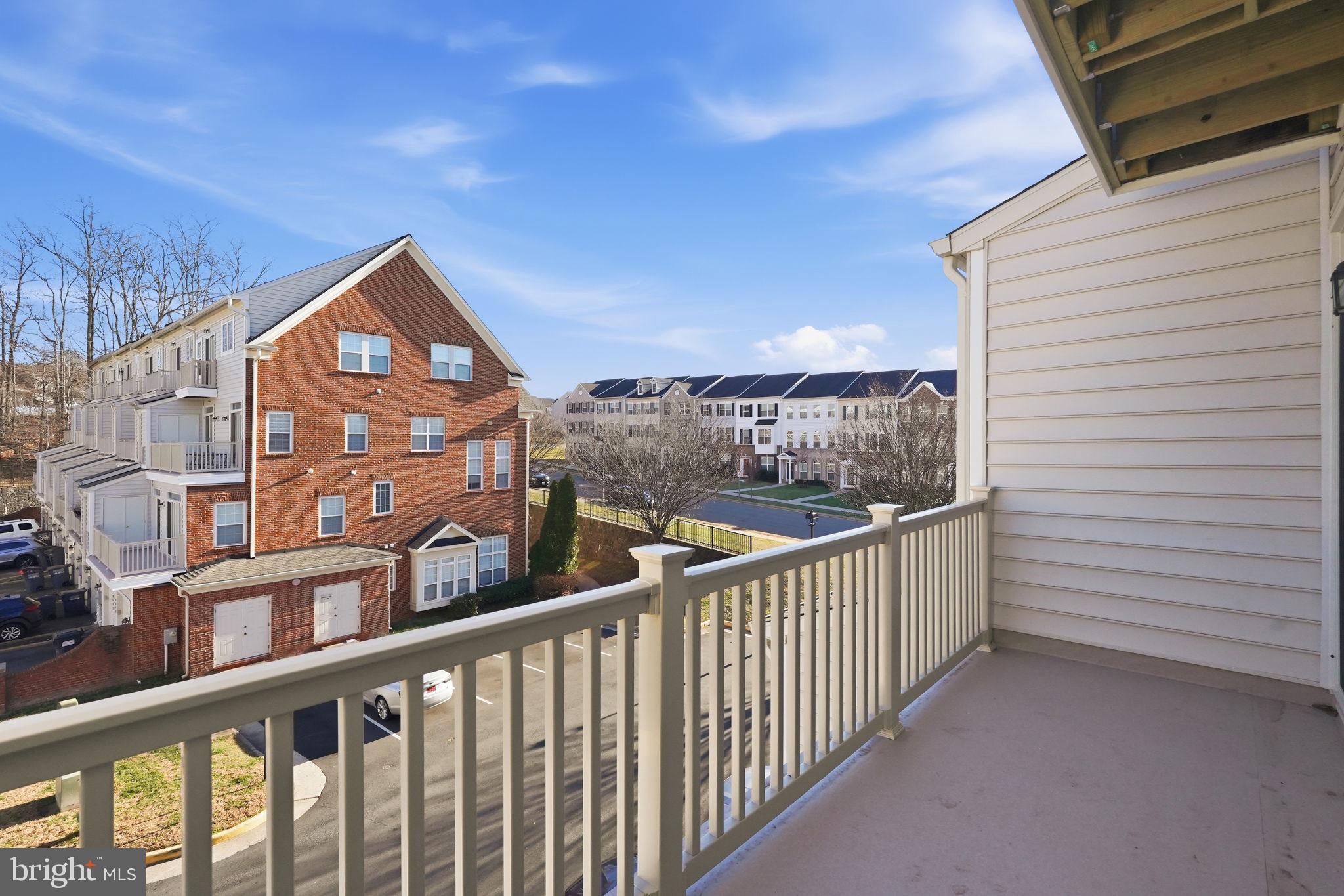 THE TOWNES CONDOMINIUM - Residential