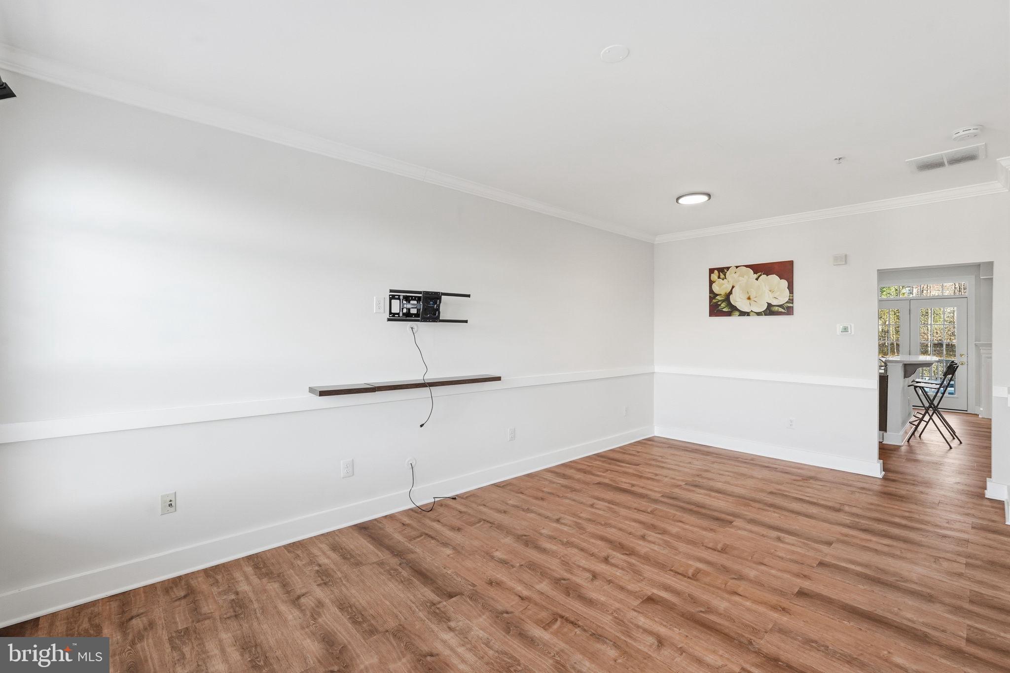 THE TOWNES CONDOMINIUM - Residential