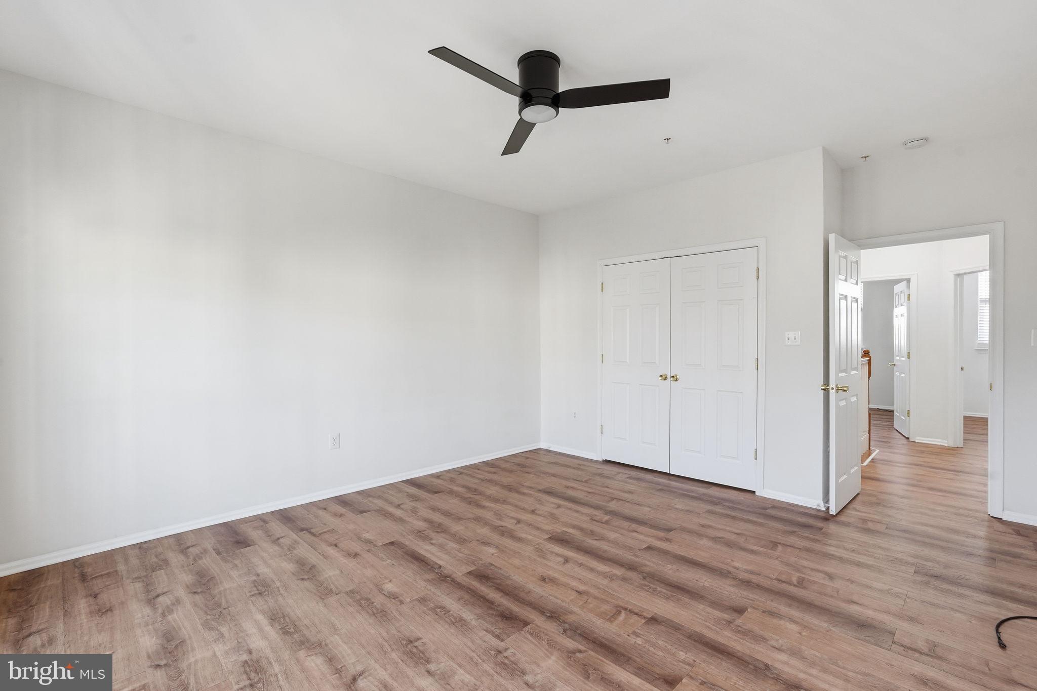 THE TOWNES CONDOMINIUM - Residential