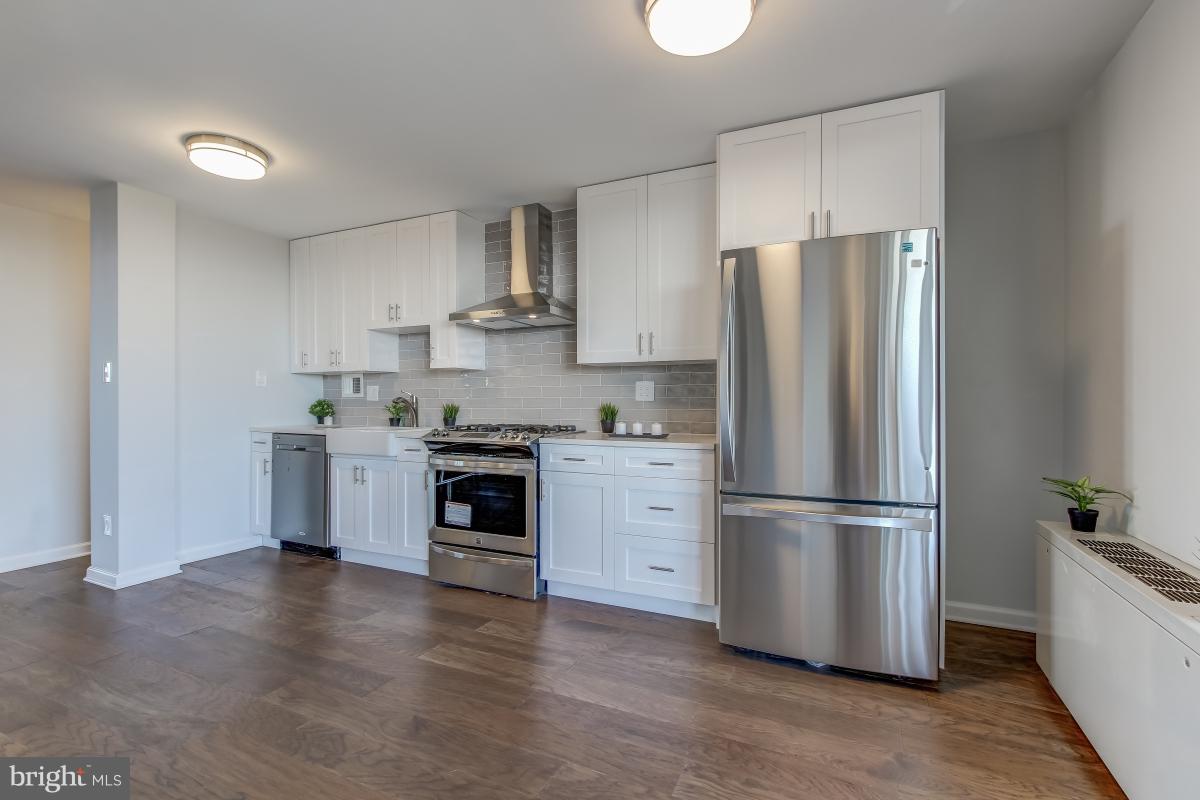 YORKTOWN CONDOMINIUM - Residential