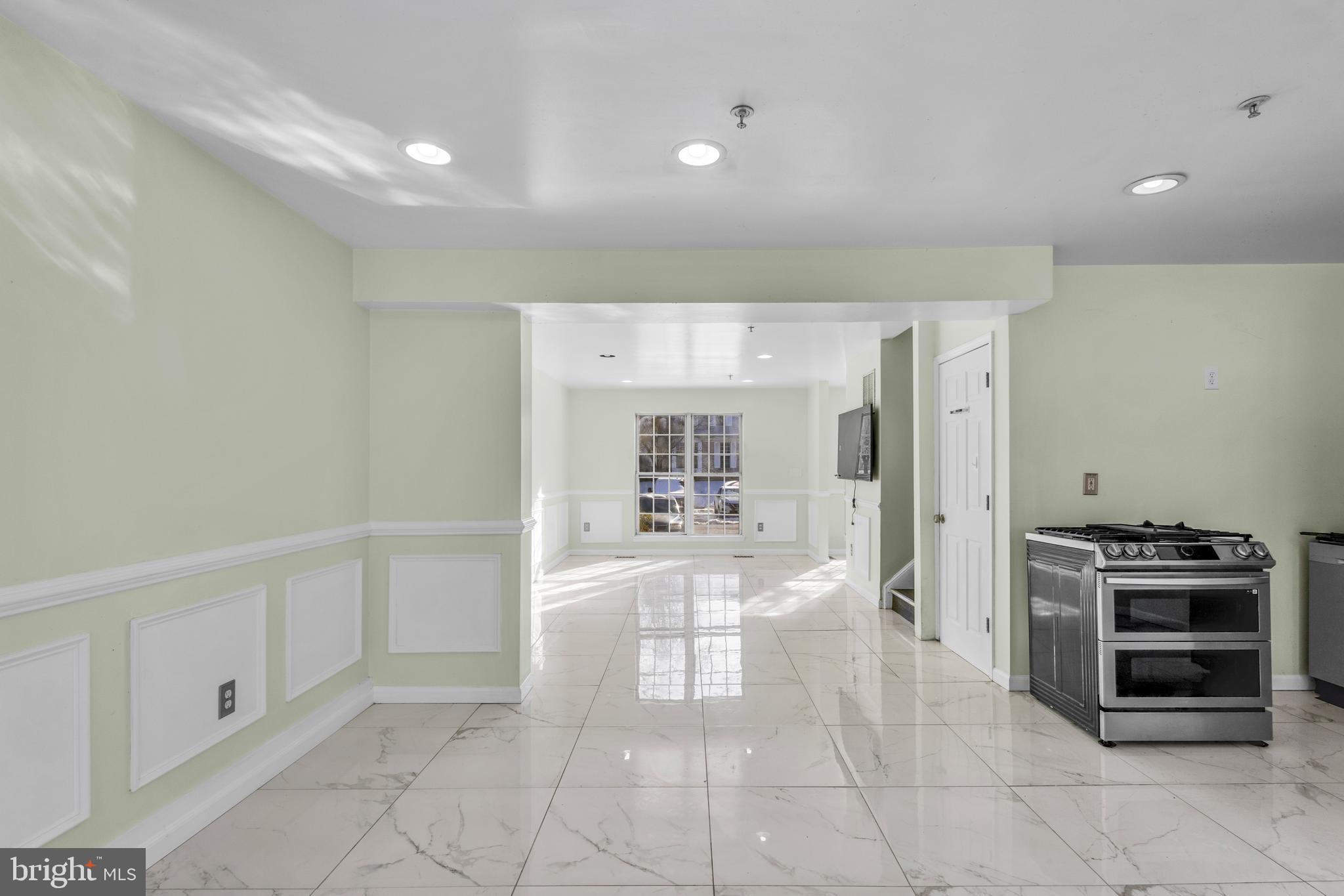 WINSTEN ESTATES - Residential