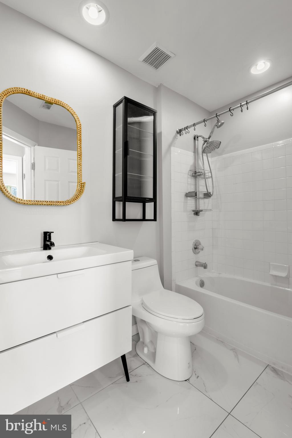 WINSTEN ESTATES - Residential