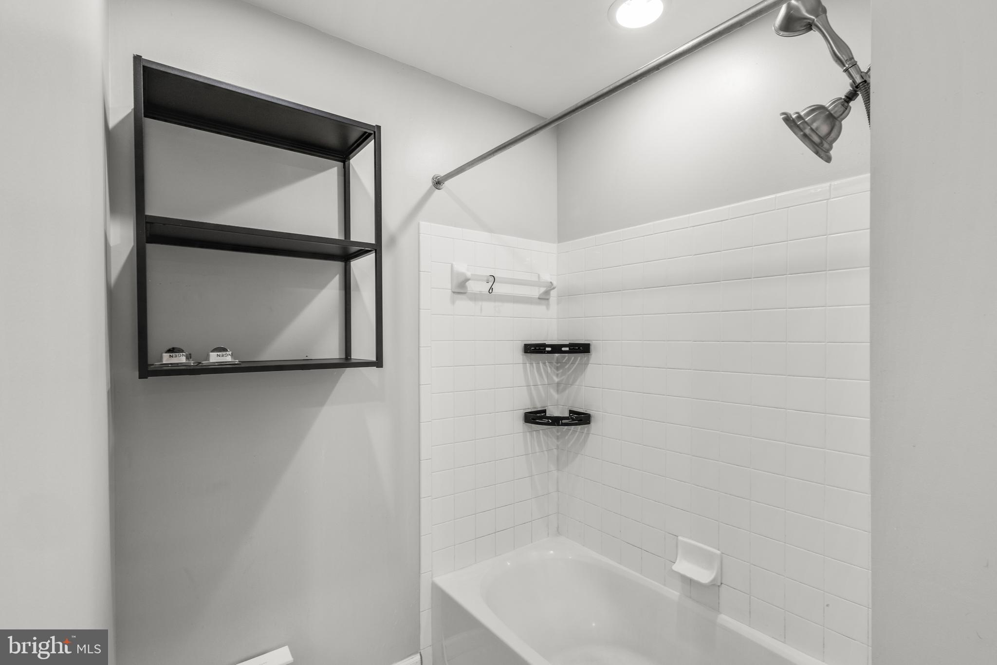 WINSTEN ESTATES - Residential