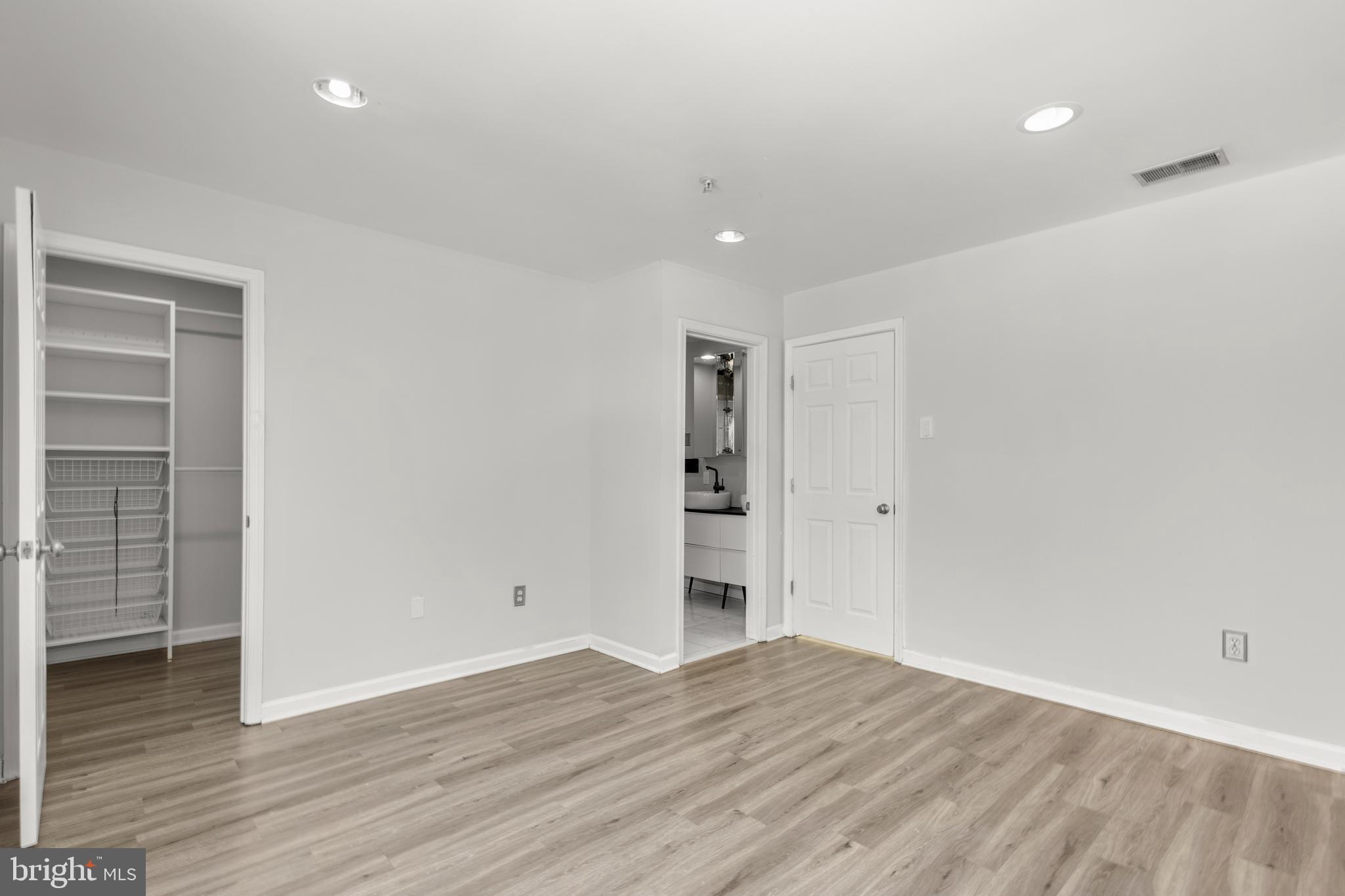 WINSTEN ESTATES - Residential