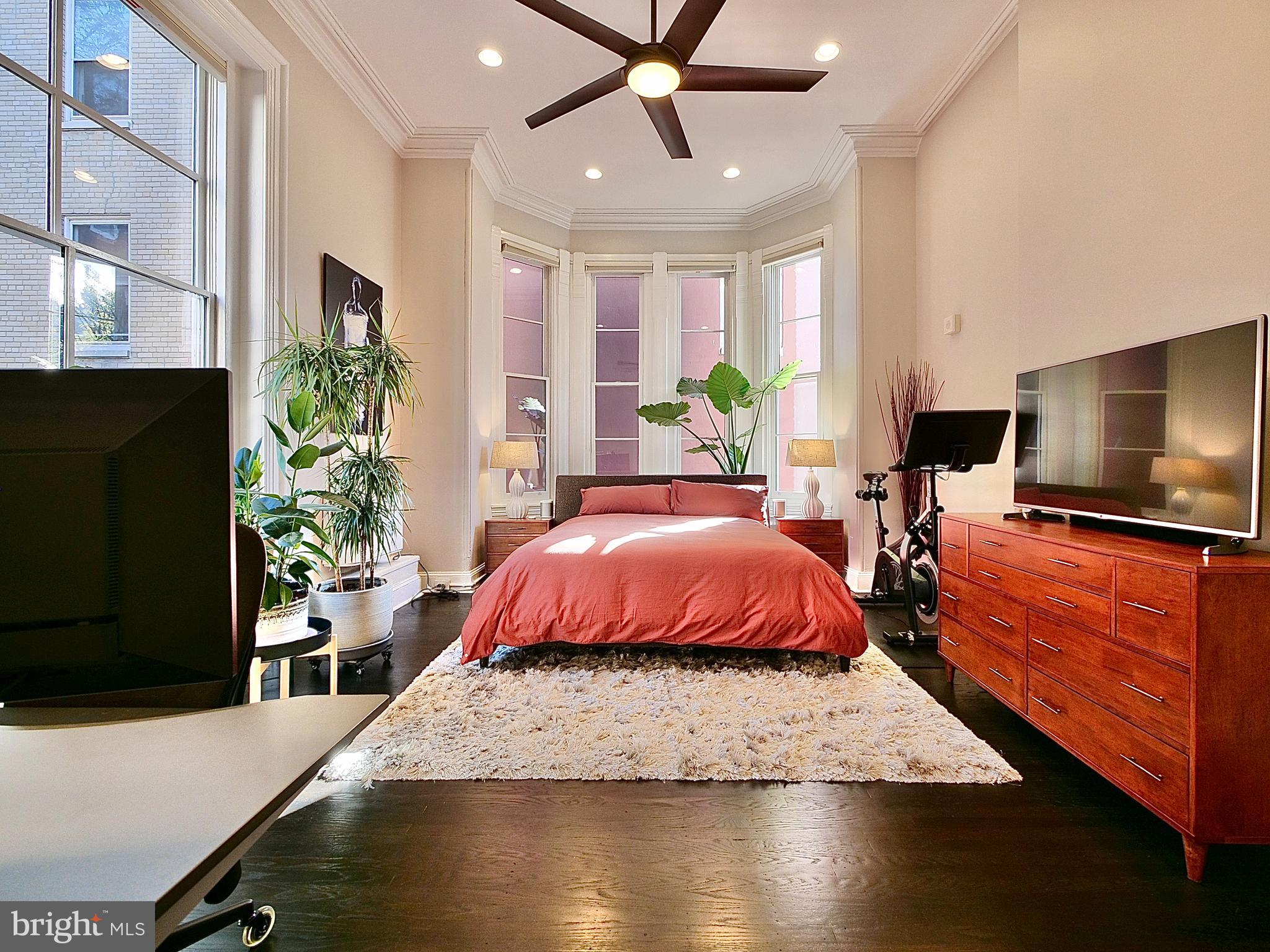 WASHINGTON SQ WEST - Residential Lease