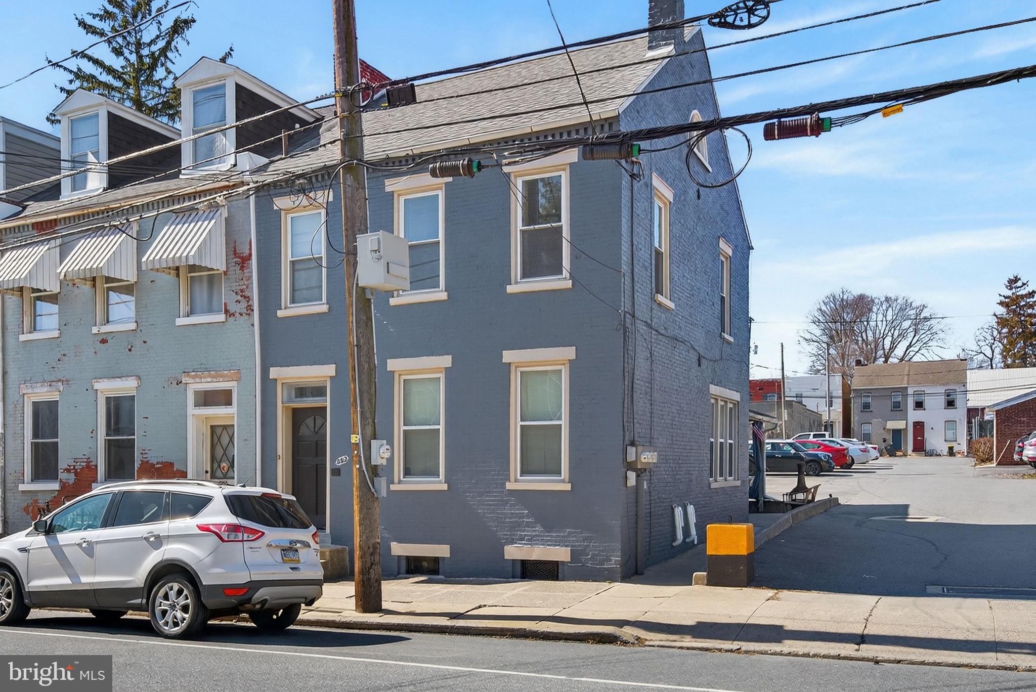 442 N MULBERRY STREET