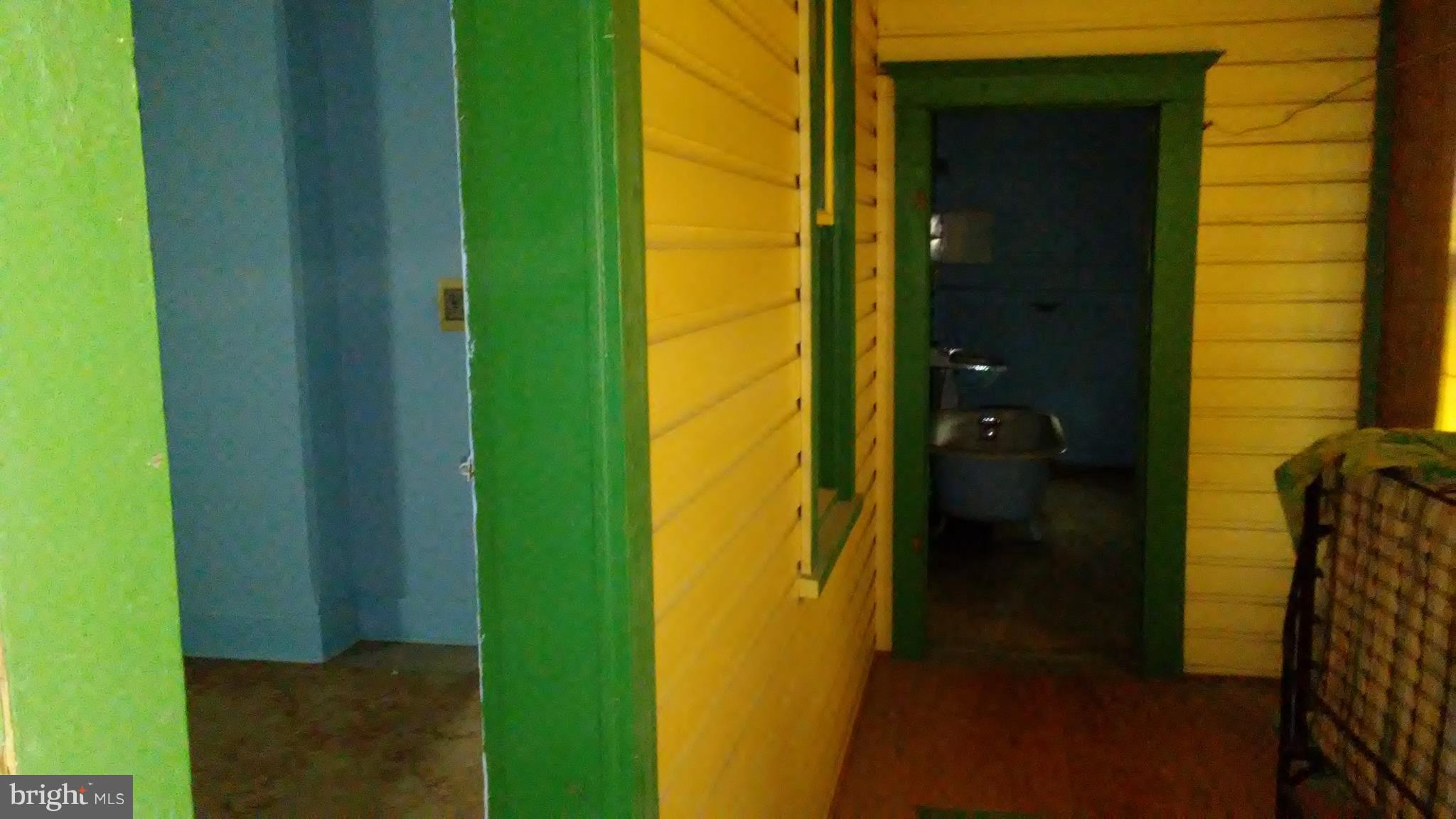 NORTH END - Residential