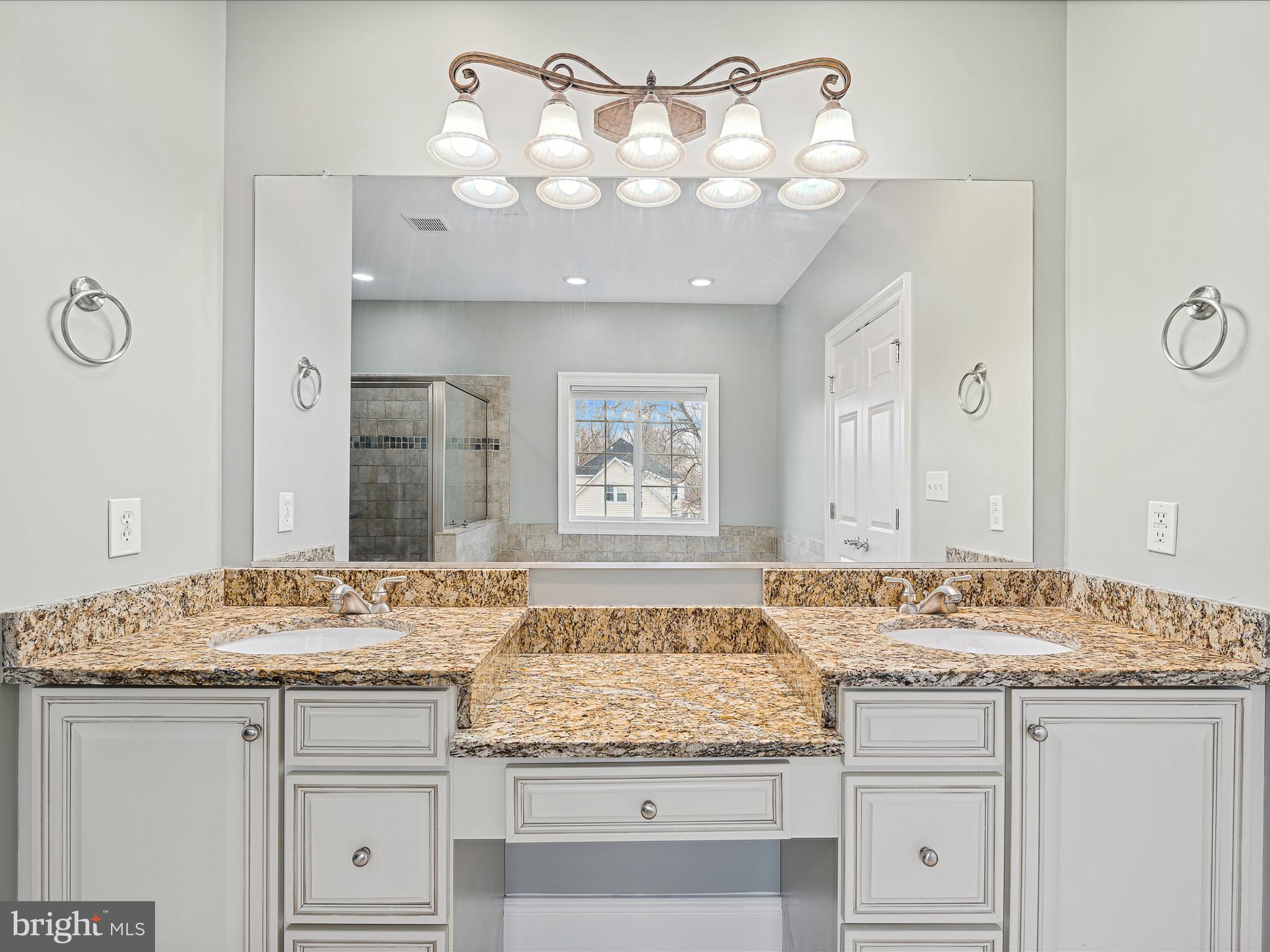 HEATHERFIELD - Residential