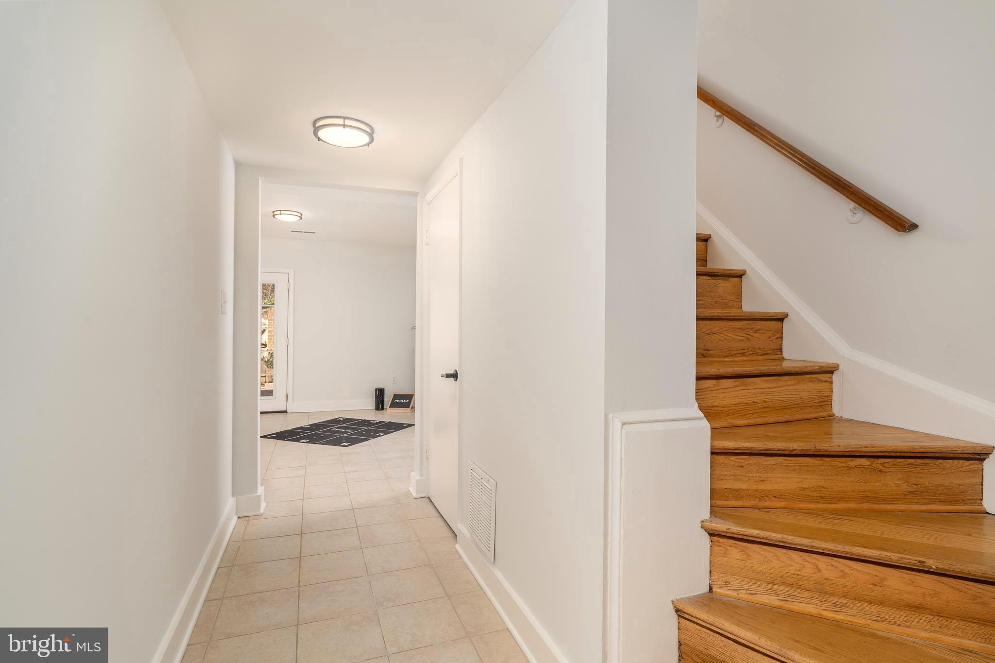 HALLCREST HEIGHTS - Residential