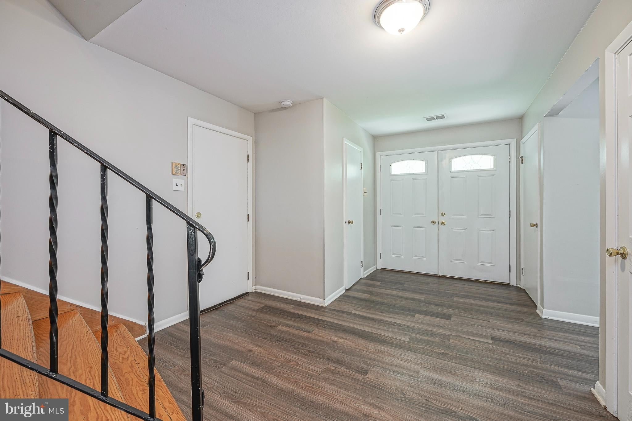 1016 EAGLE LANE