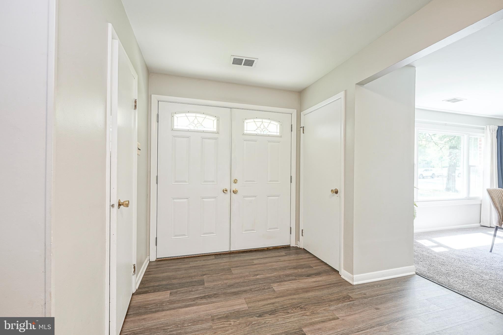 1016 EAGLE LANE
