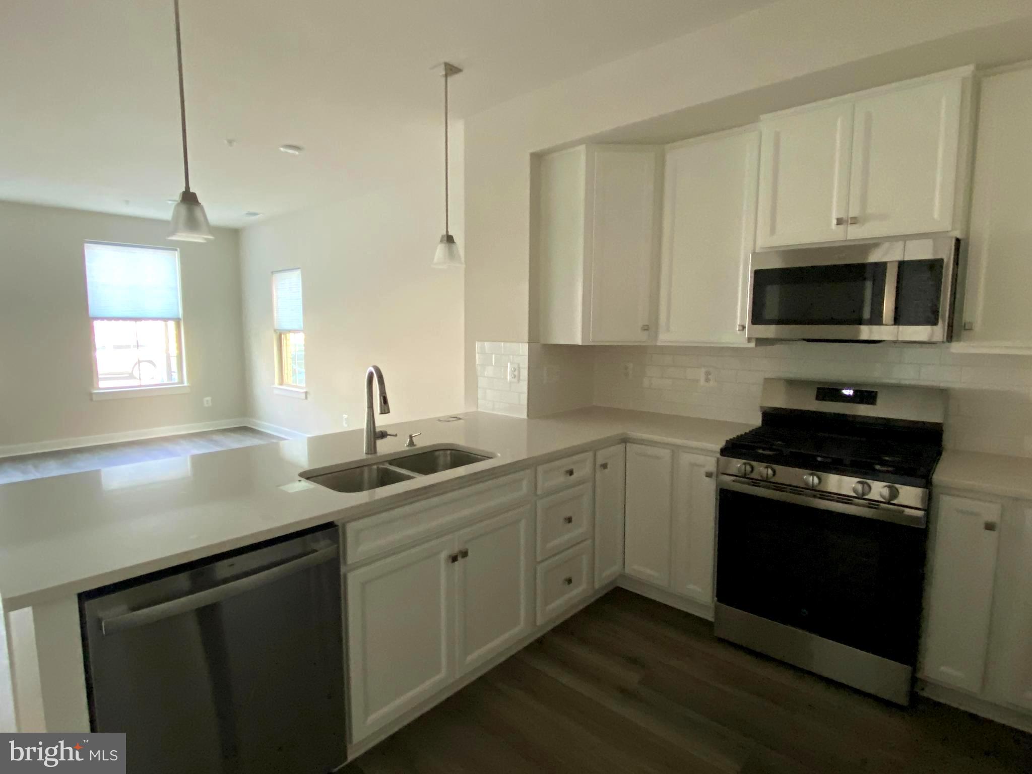 ARCOLA TOWN CENTER CONDO - Residential Lease