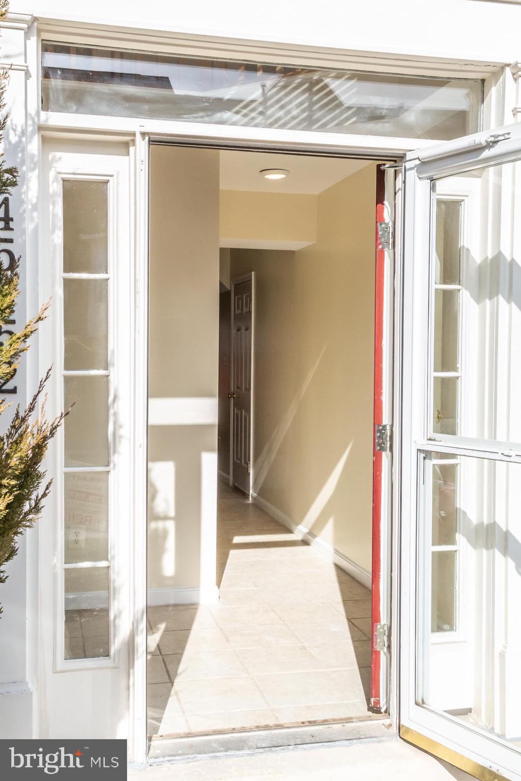 TRAILSIDE - Residential Lease