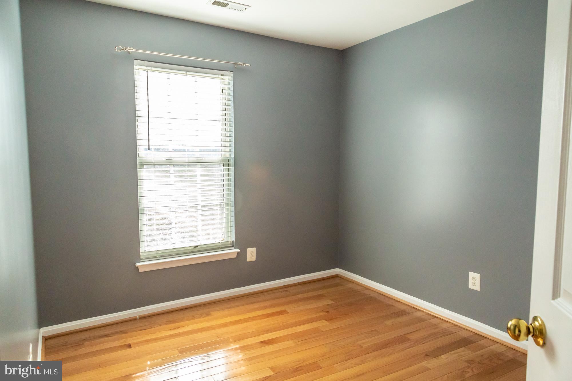 TRAILSIDE - Residential Lease