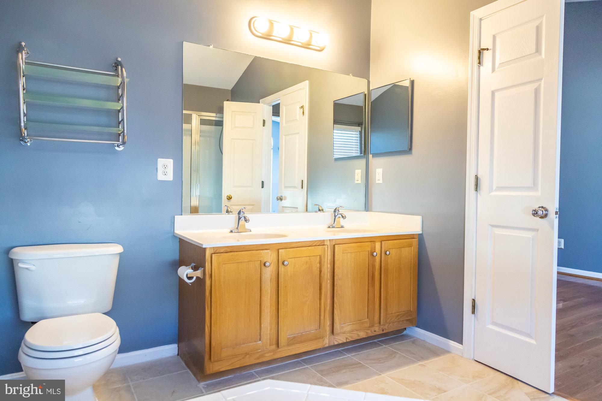 TRAILSIDE - Residential Lease