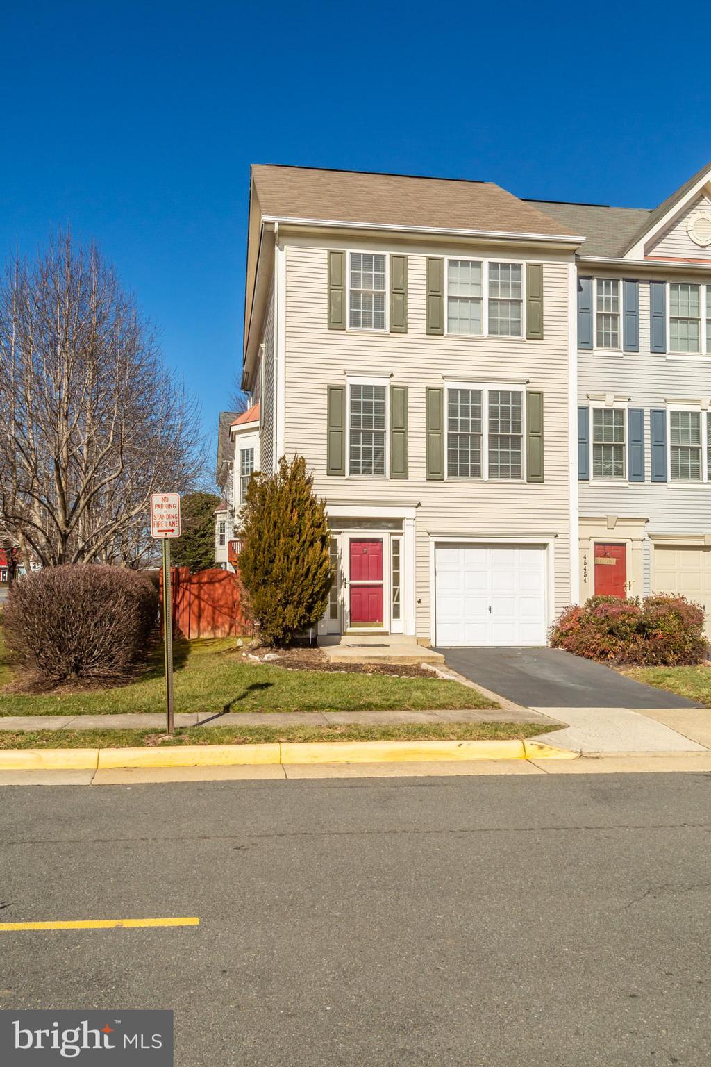 TRAILSIDE - Residential Lease