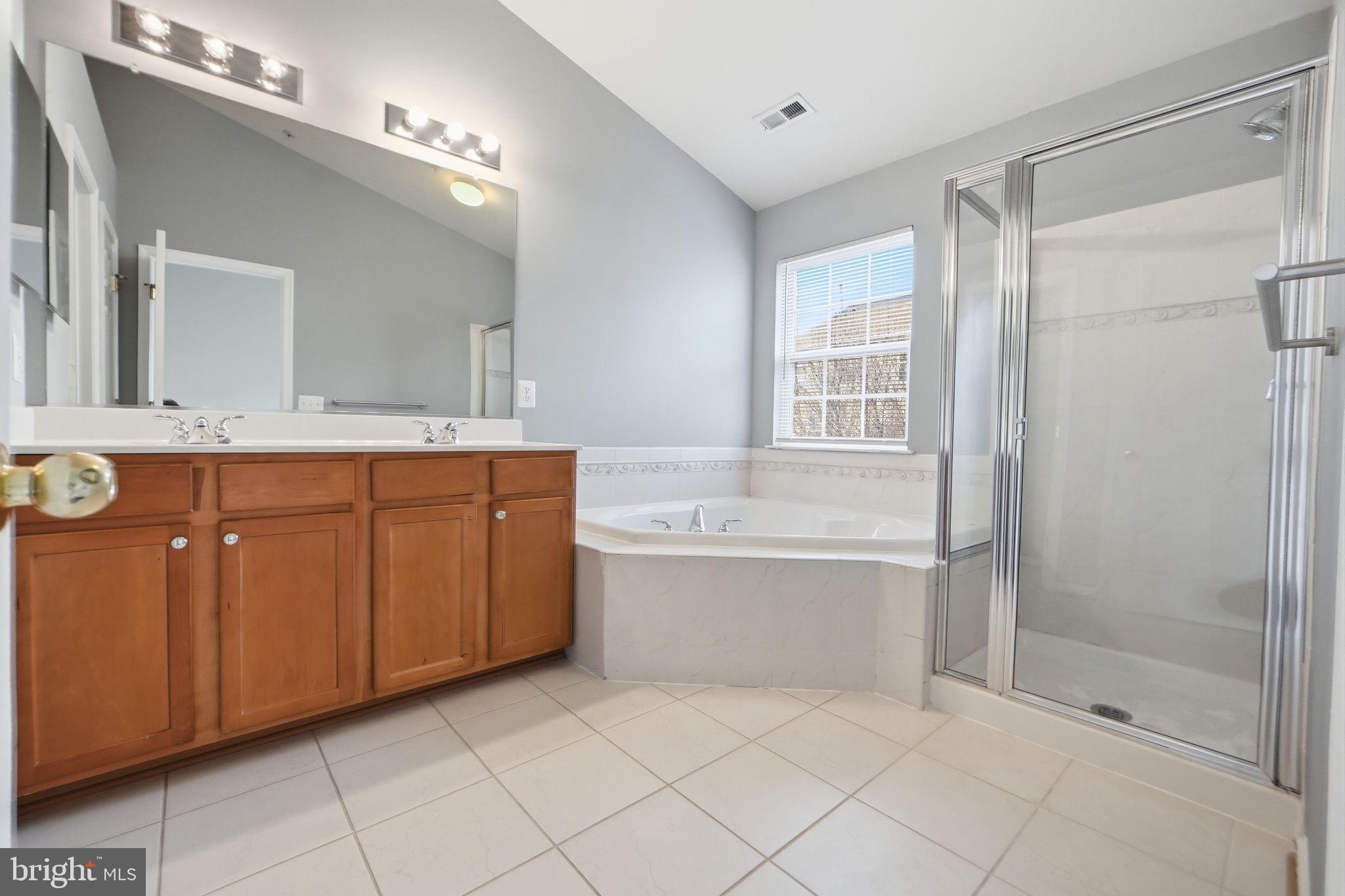 WATERS EDGE - Residential