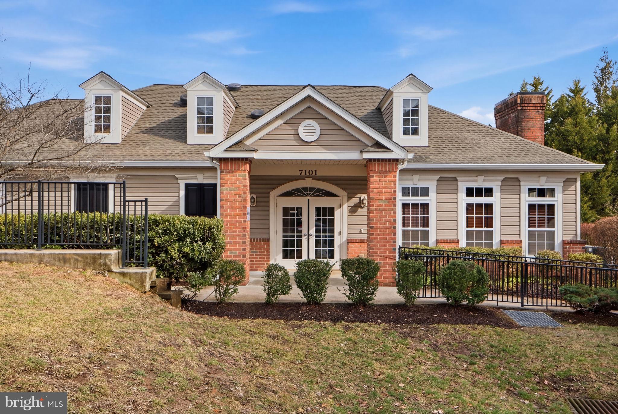 WATERS EDGE - Residential