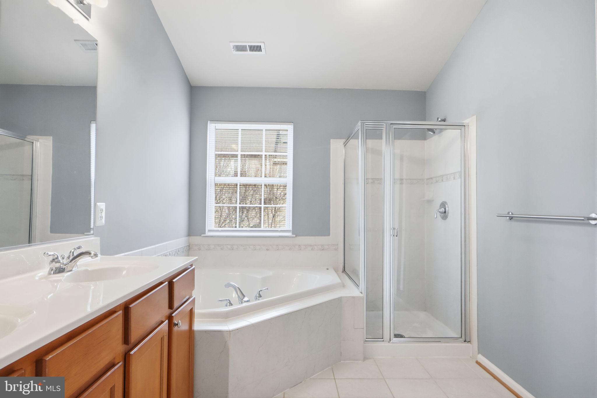 WATERS EDGE - Residential