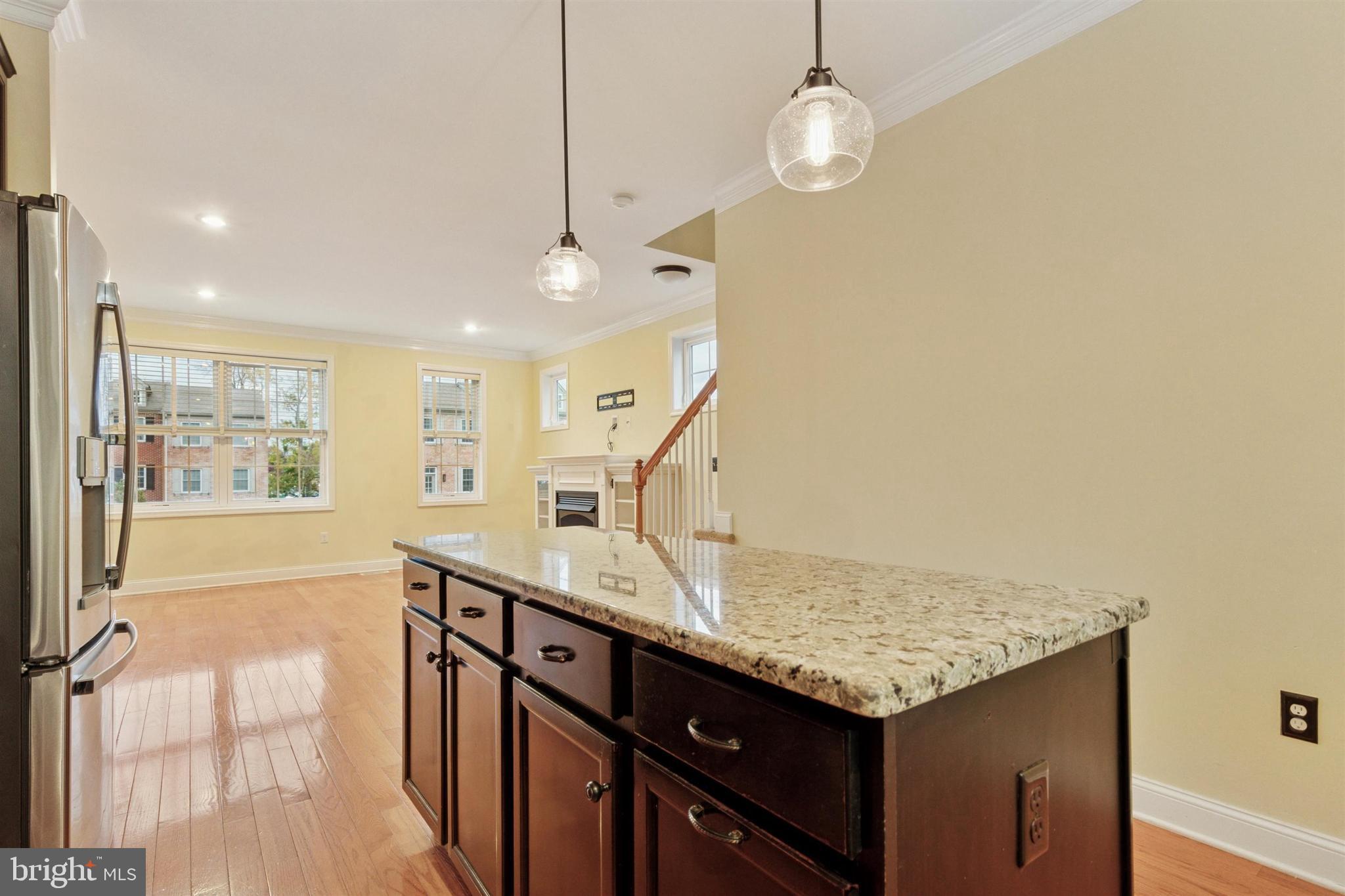 ROXBOROUGH - Residential