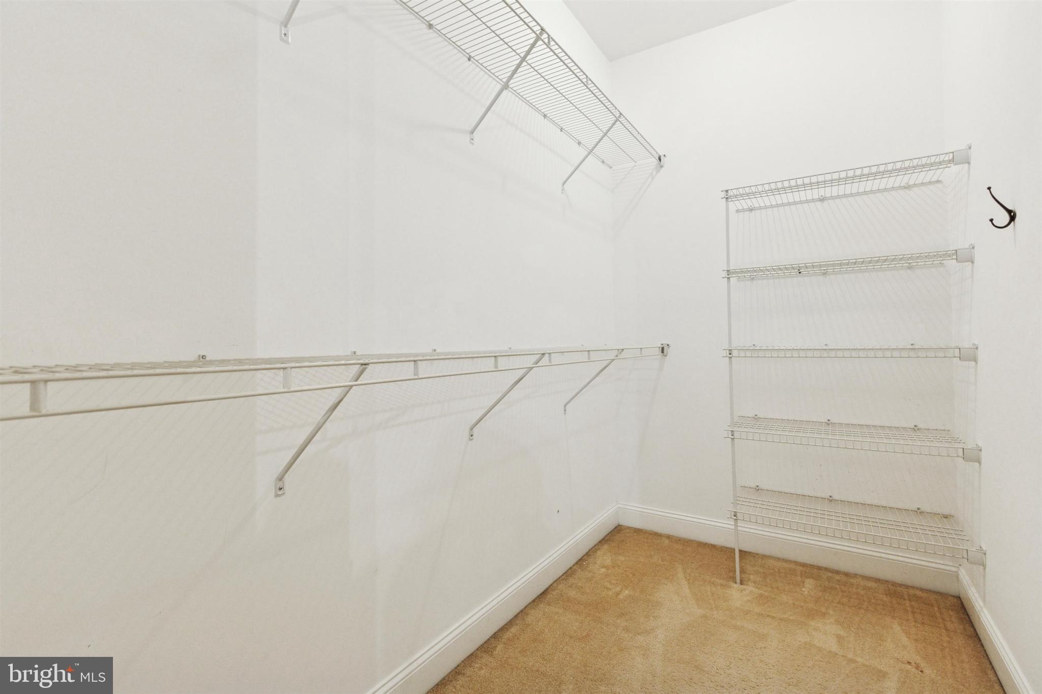 ROXBOROUGH - Residential