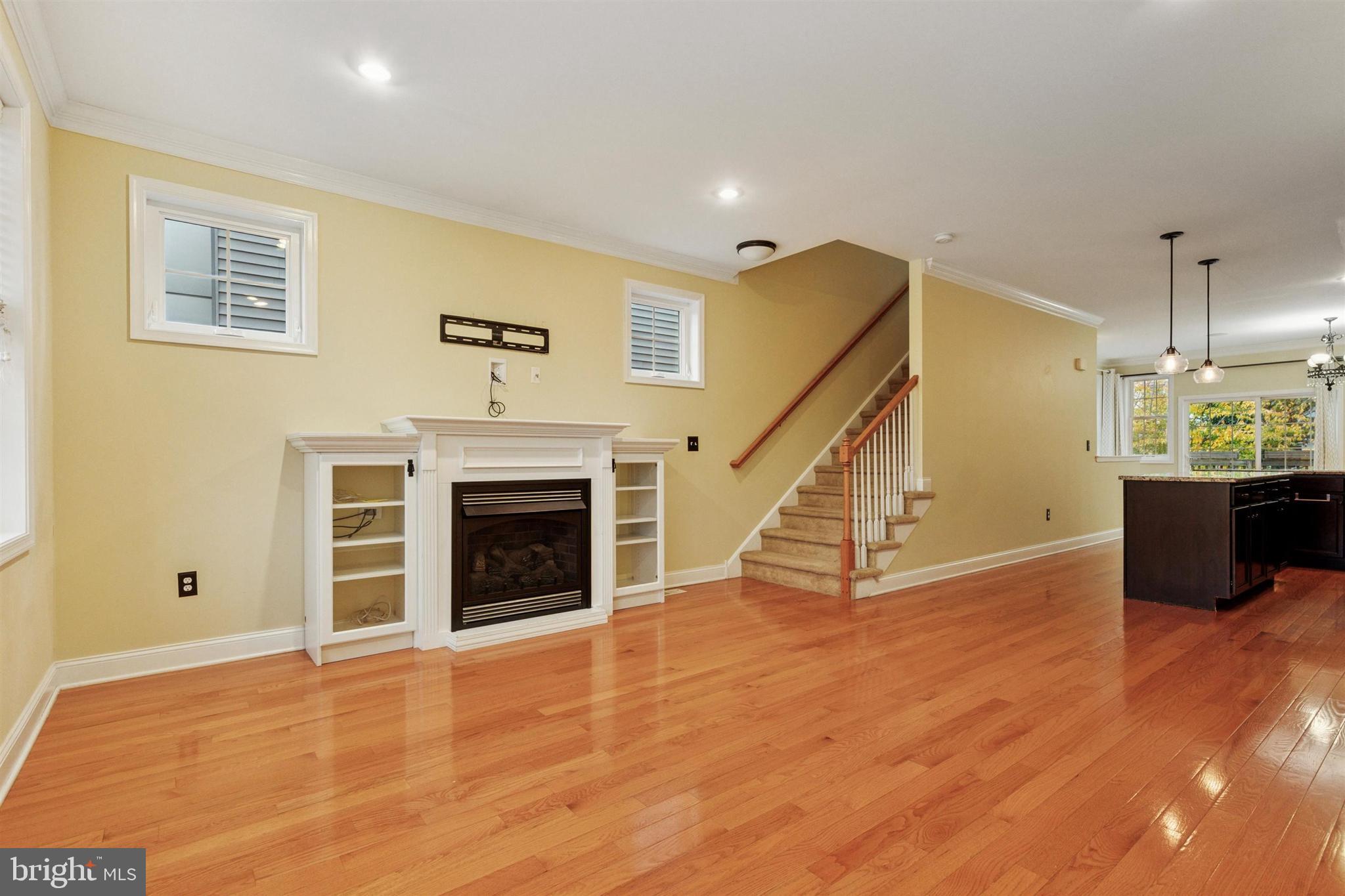 ROXBOROUGH - Residential