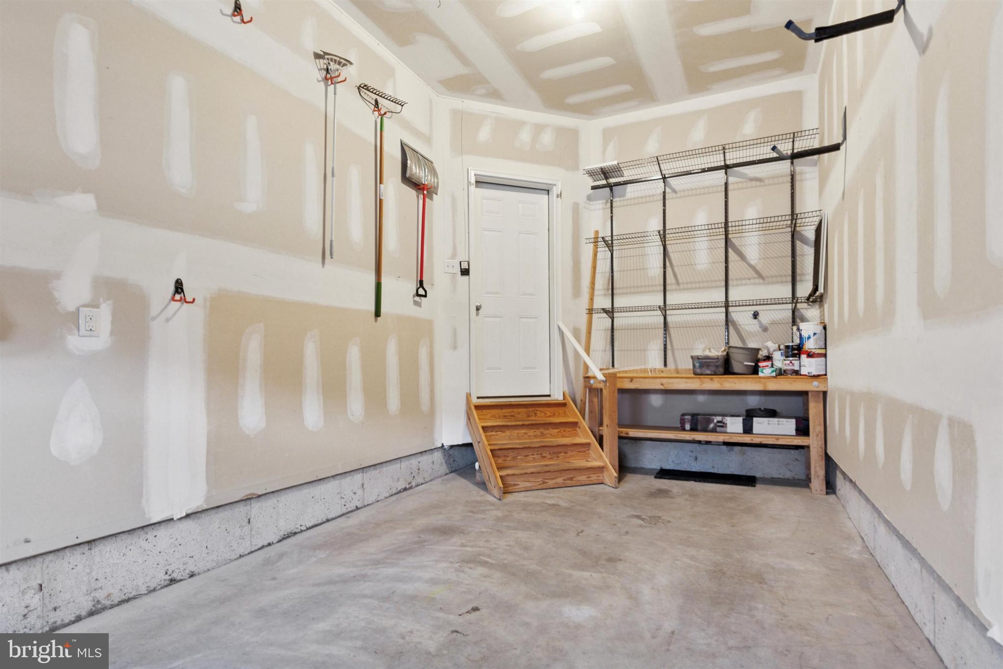 ROXBOROUGH - Residential