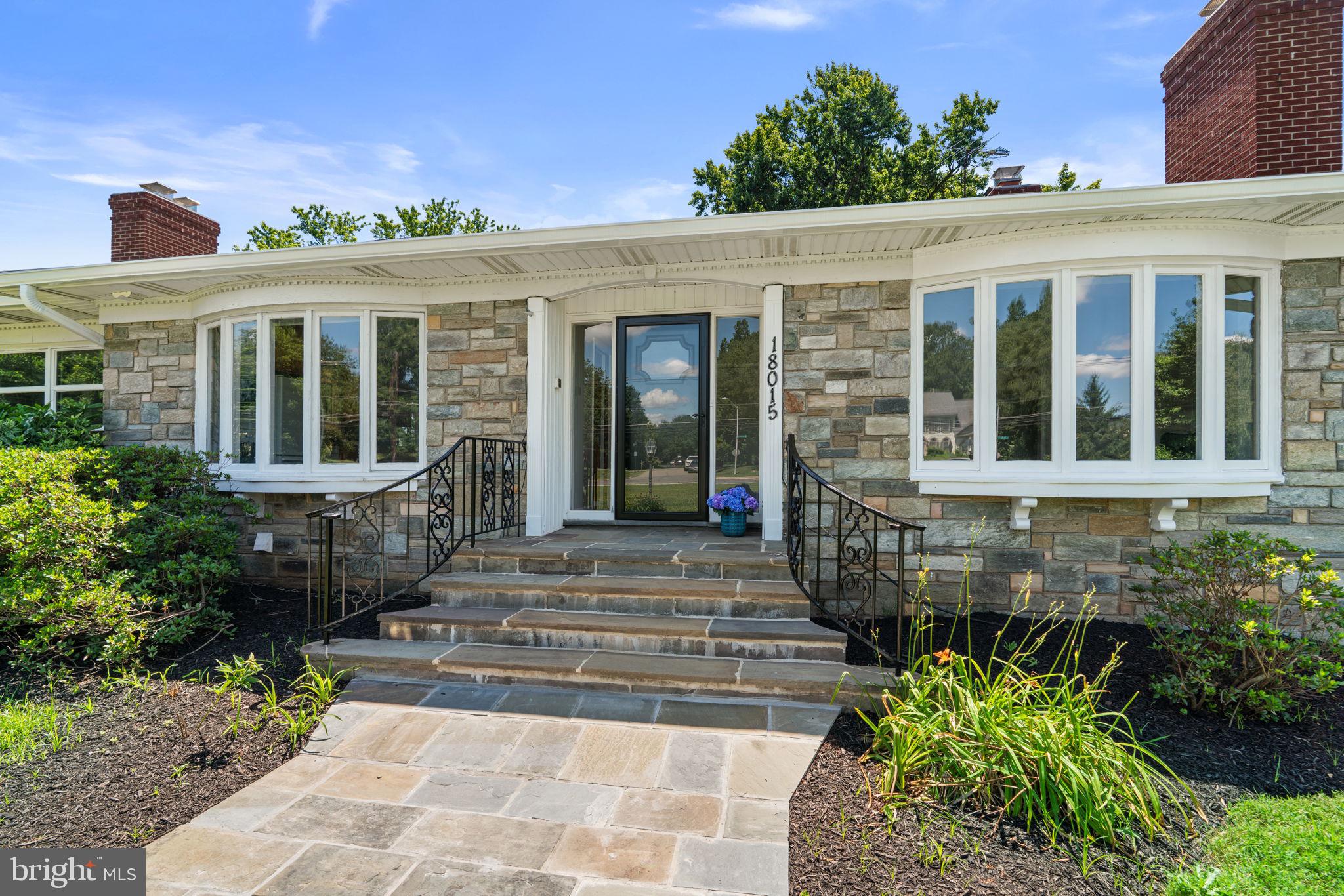 18015 MUNCASTER ROAD