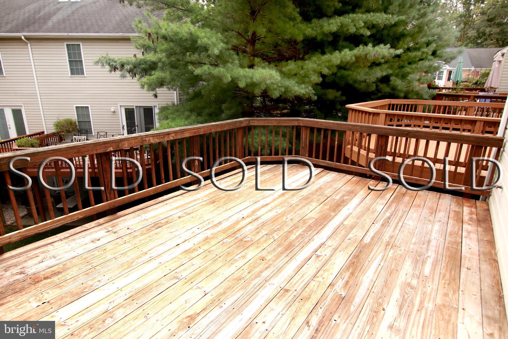 FALCON CREST - Residential