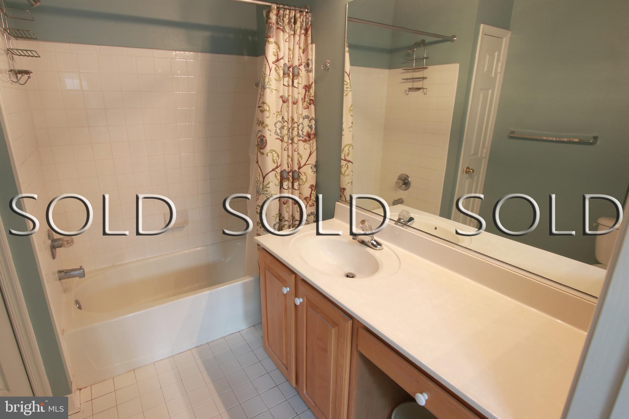 FALCON CREST - Residential