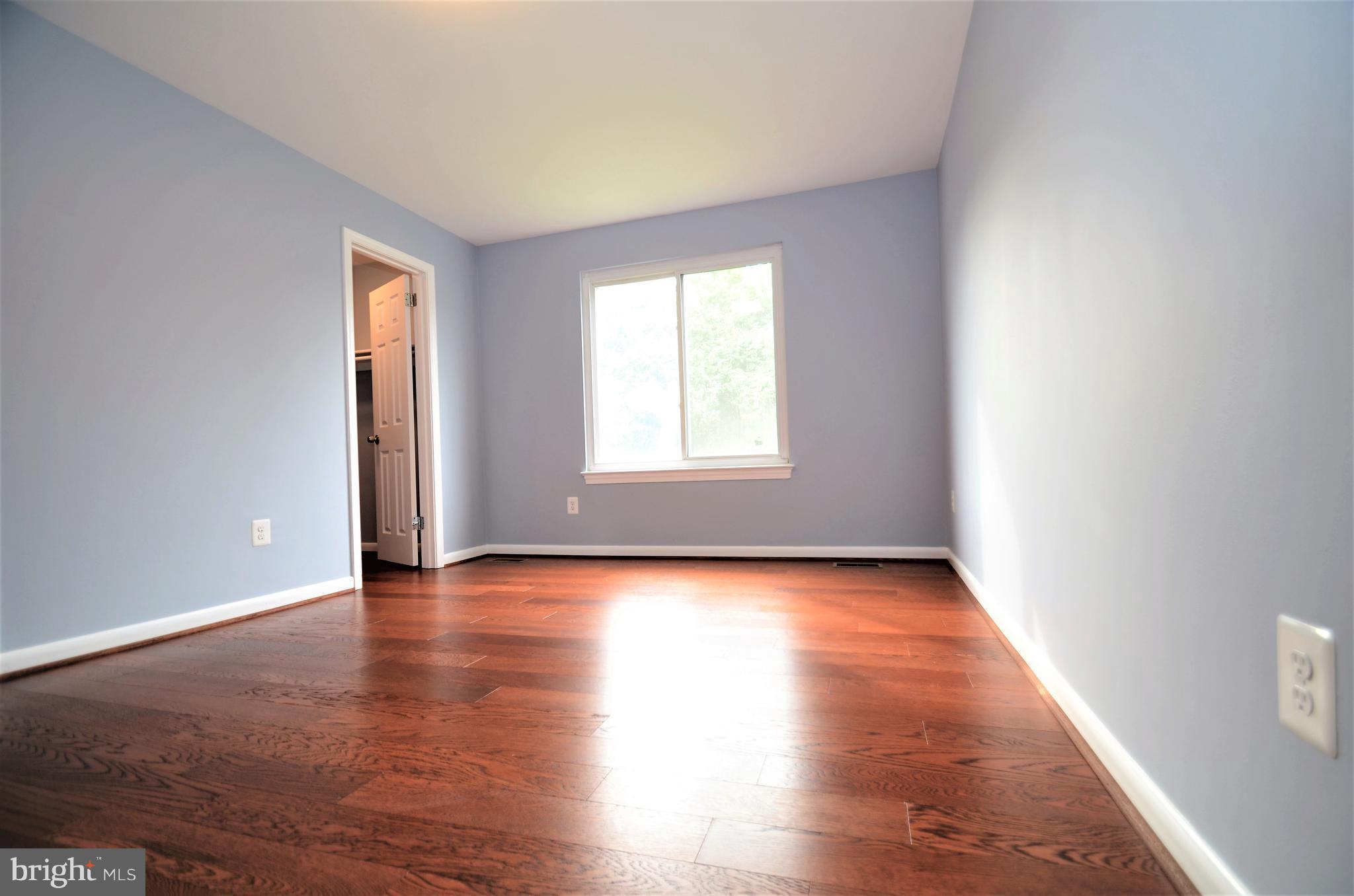 MAPLEWOOD - Residential