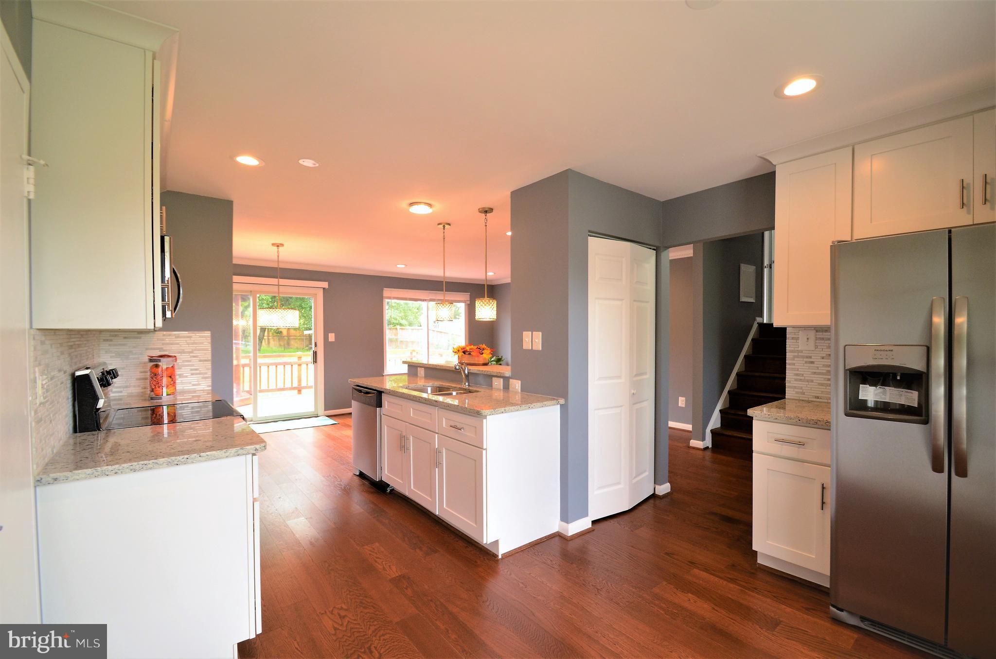 MAPLEWOOD - Residential