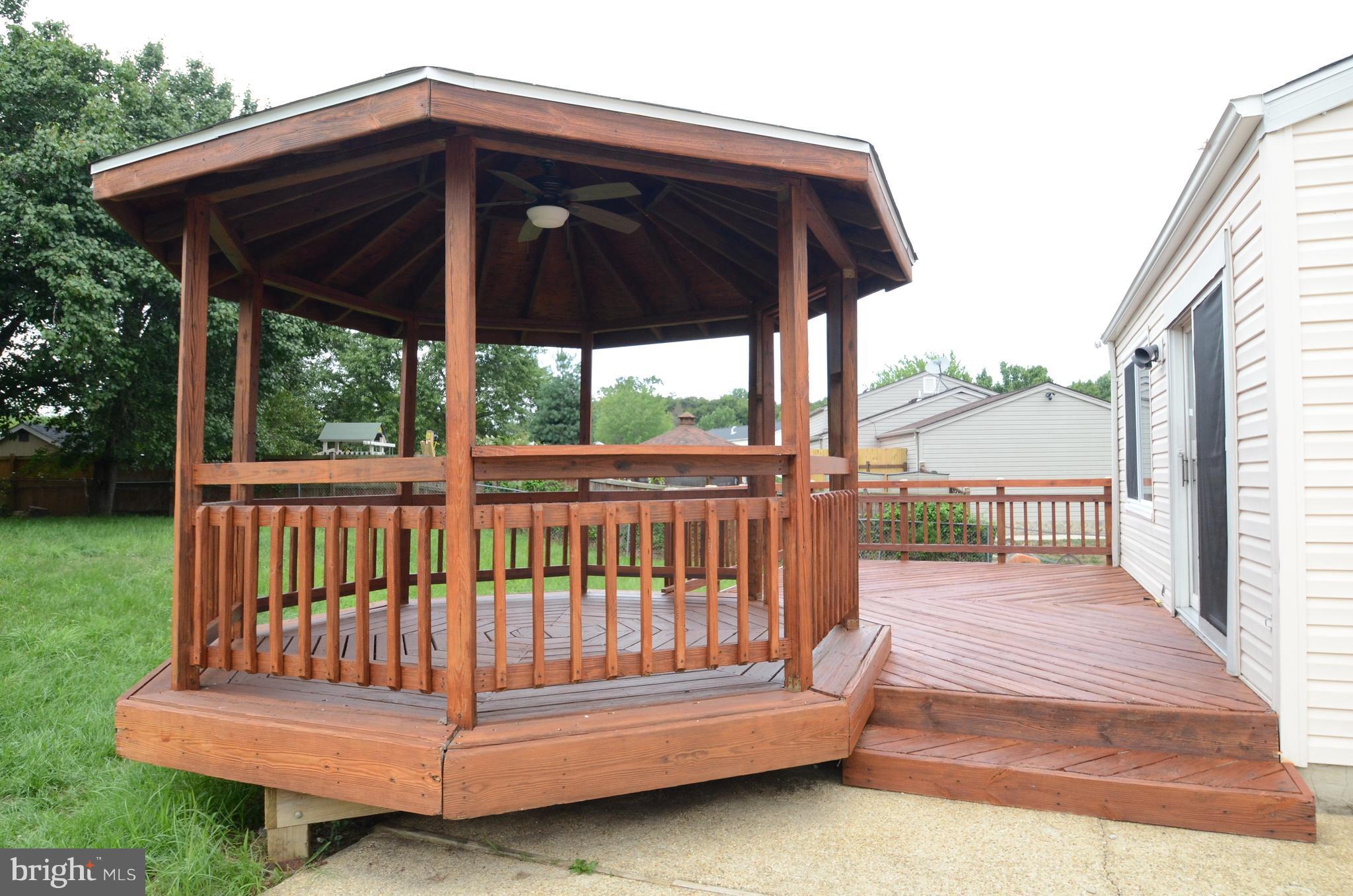 MAPLEWOOD - Residential