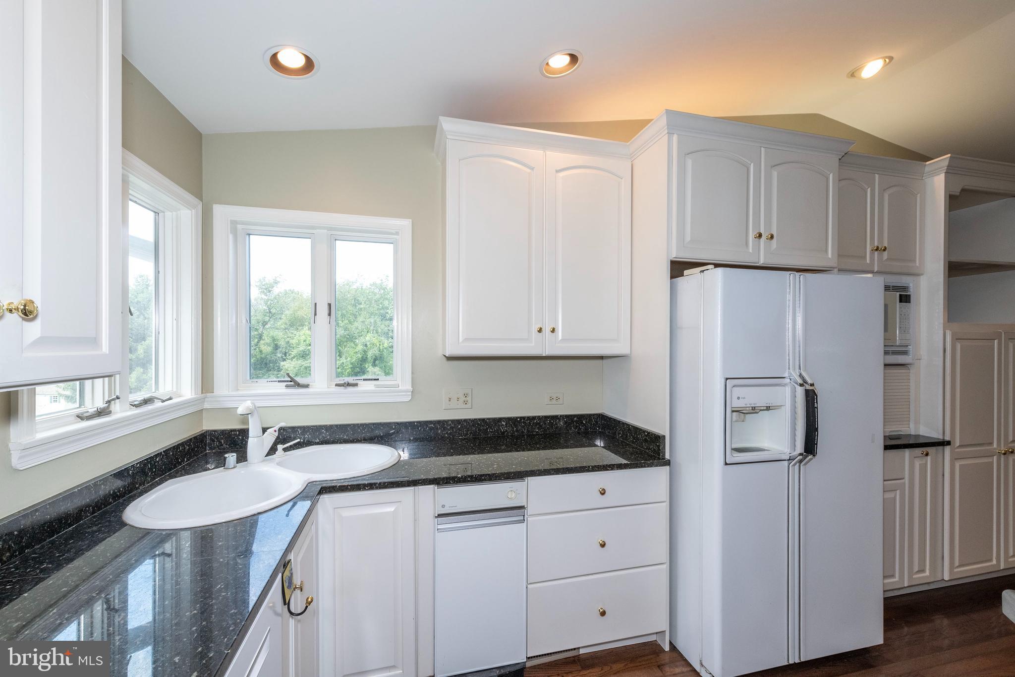 PRINCE KNOLL - Residential