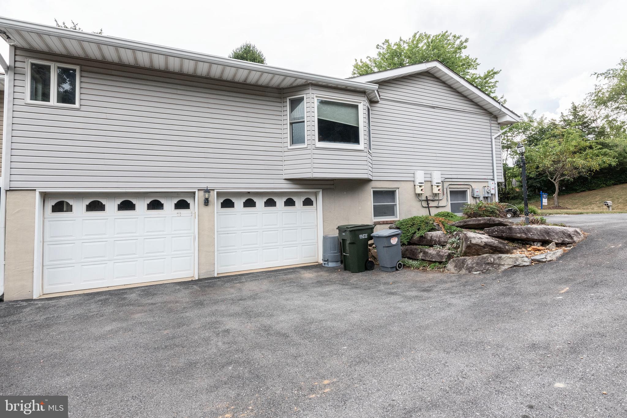 PRINCE KNOLL - Residential