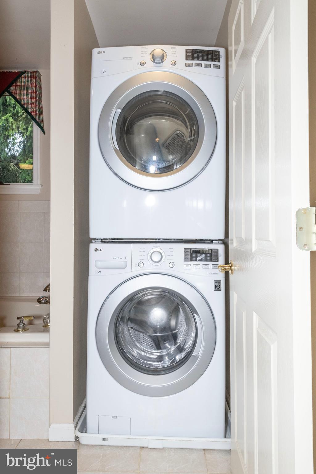 PRINCE KNOLL - Residential