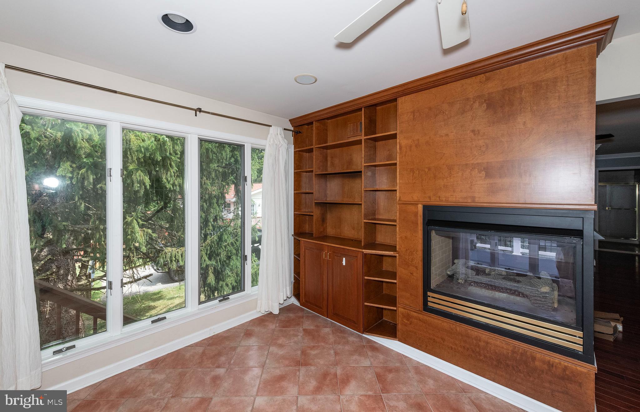 PRINCE KNOLL - Residential