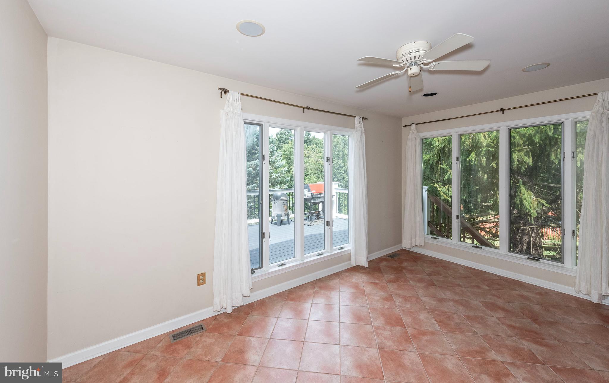 PRINCE KNOLL - Residential