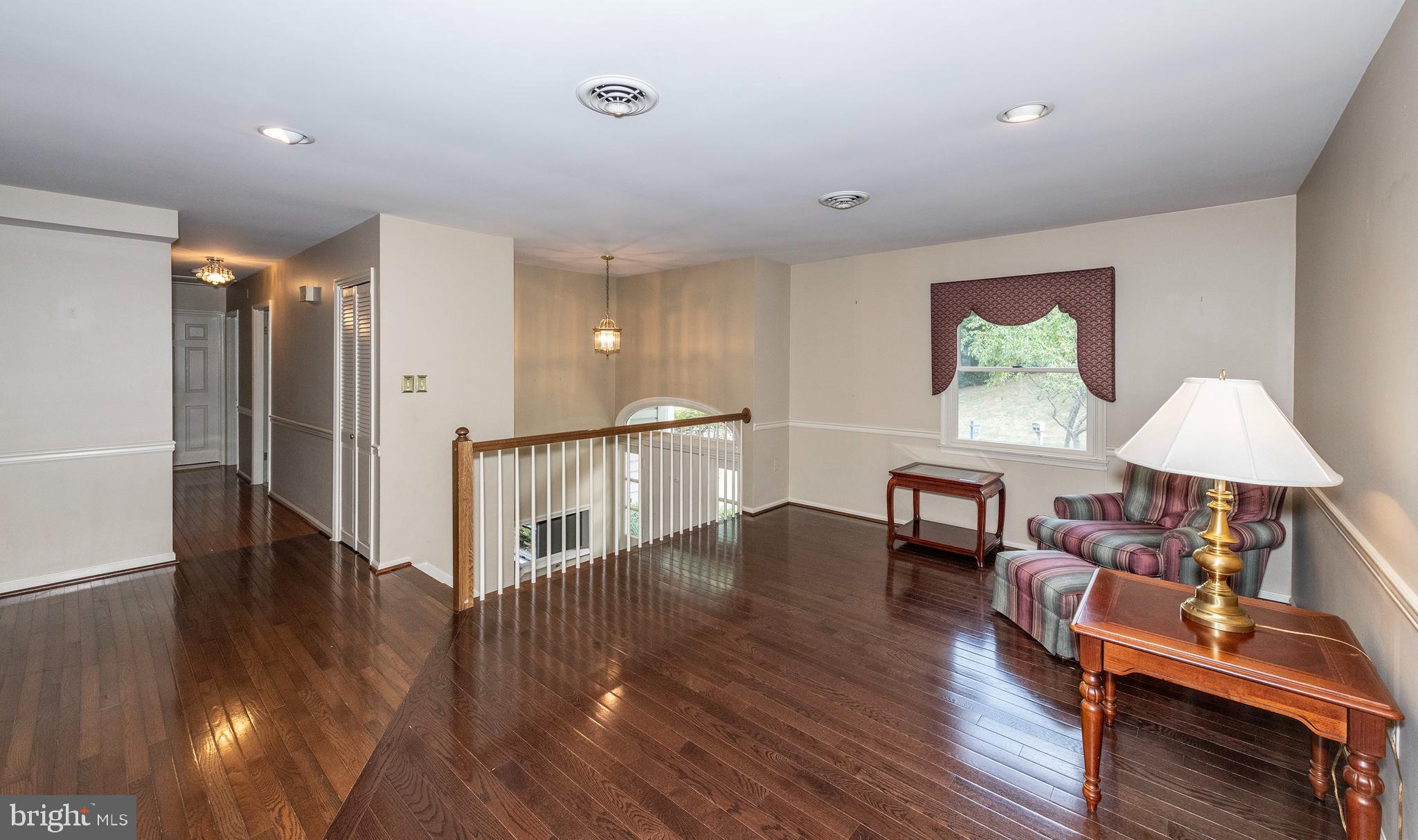 PRINCE KNOLL - Residential