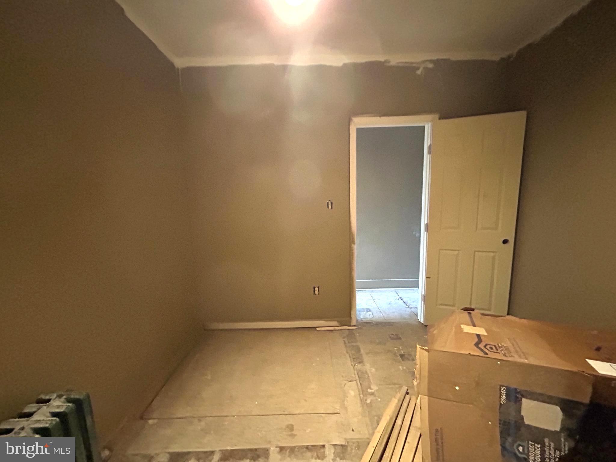 MILL HILL - Residential