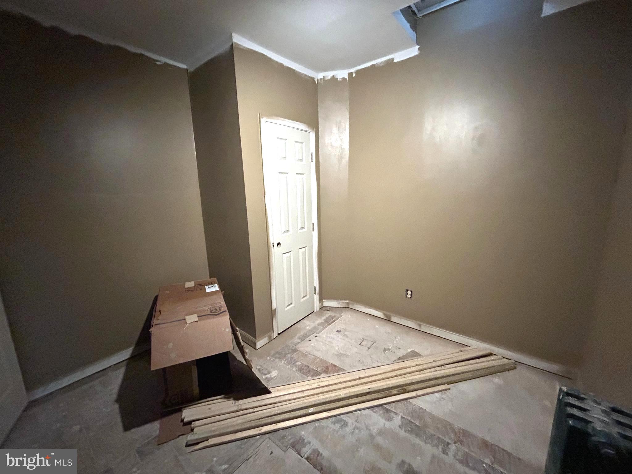 MILL HILL - Residential