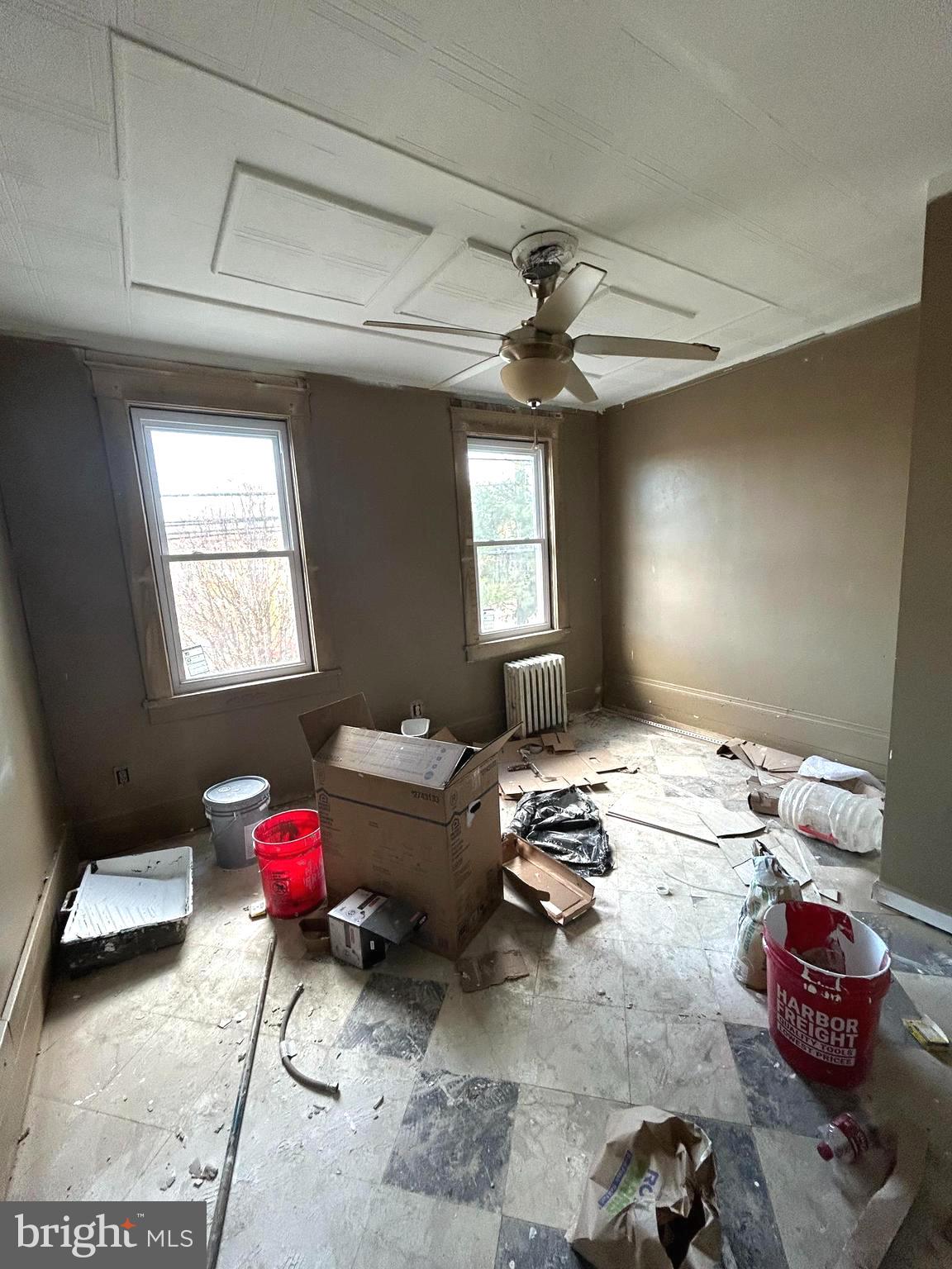 MILL HILL - Residential