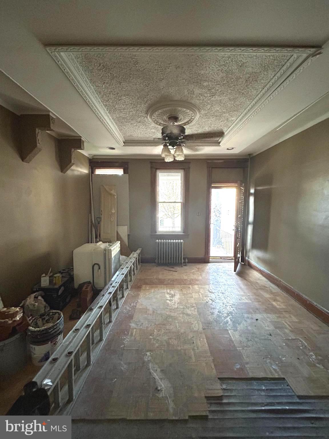 MILL HILL - Residential