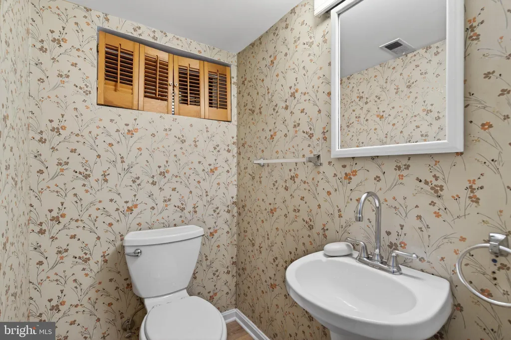 Additional image 38 of 2506 N Upshur Street, Arlington, VA 22207
