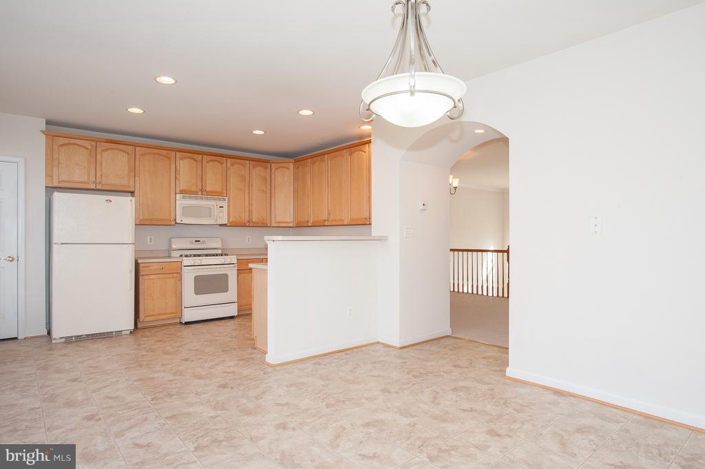 GROVE AT HUNTLEY MEADOWS - Residential Lease