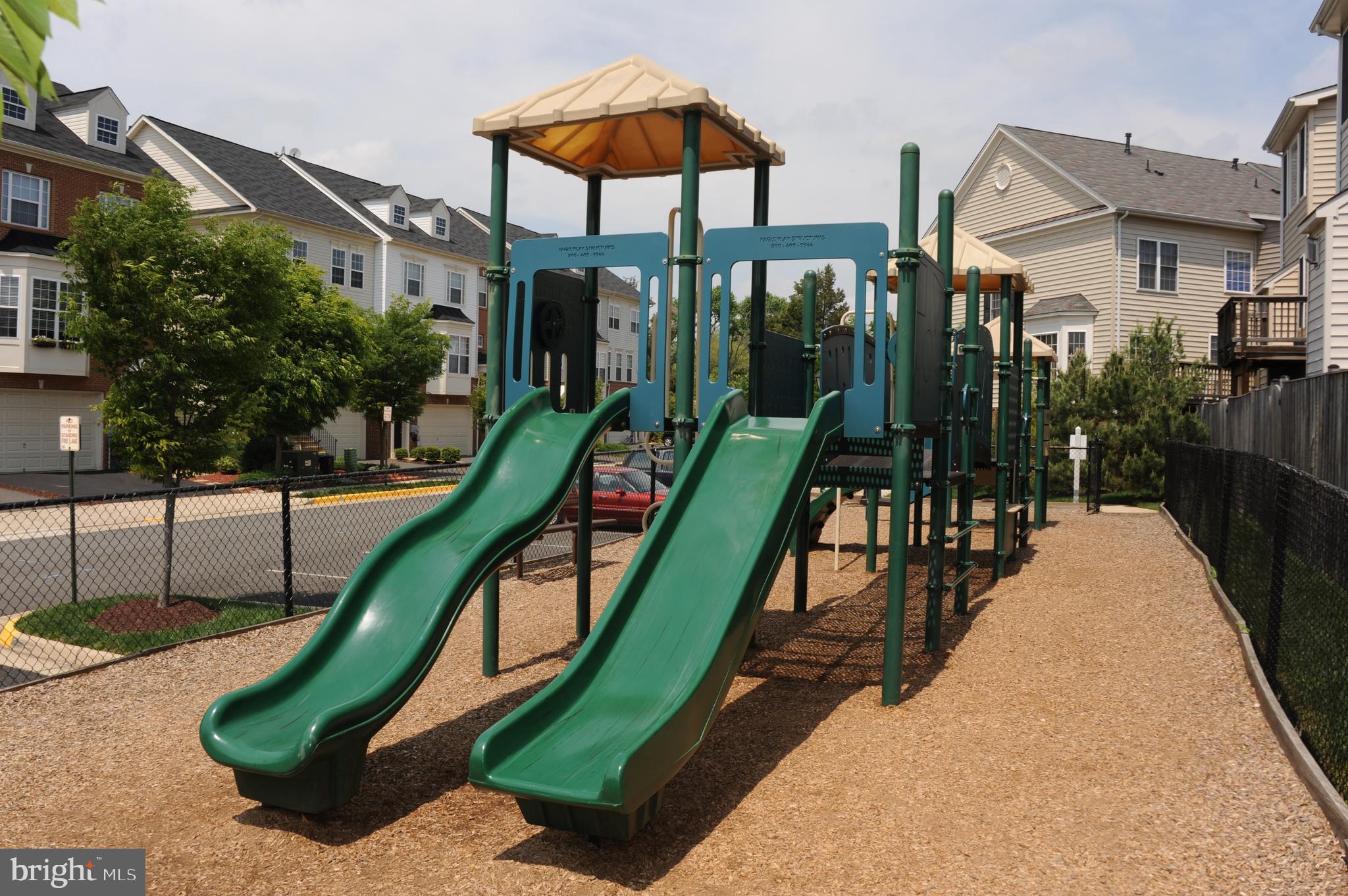 GROVE AT HUNTLEY MEADOWS - Residential Lease